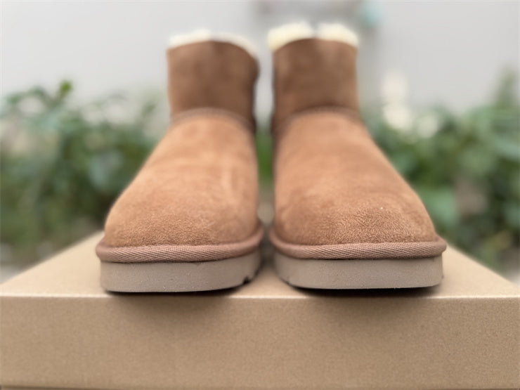 UGG Mini Bailey Bow II Boot castagna