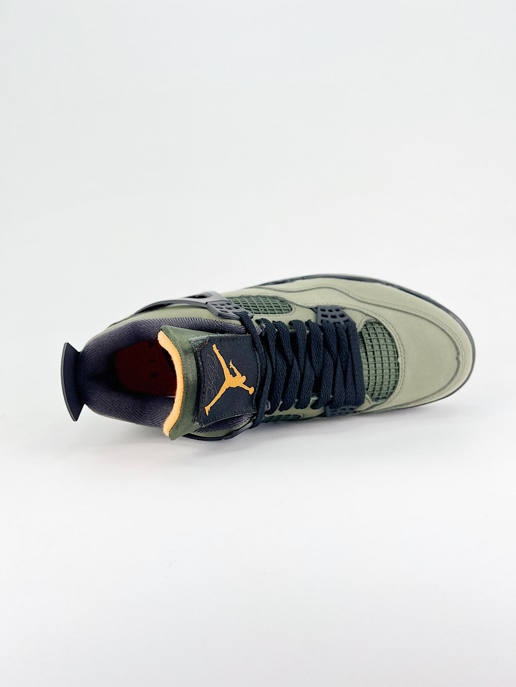 Nike Air Jordan 4 Retro Undefeated