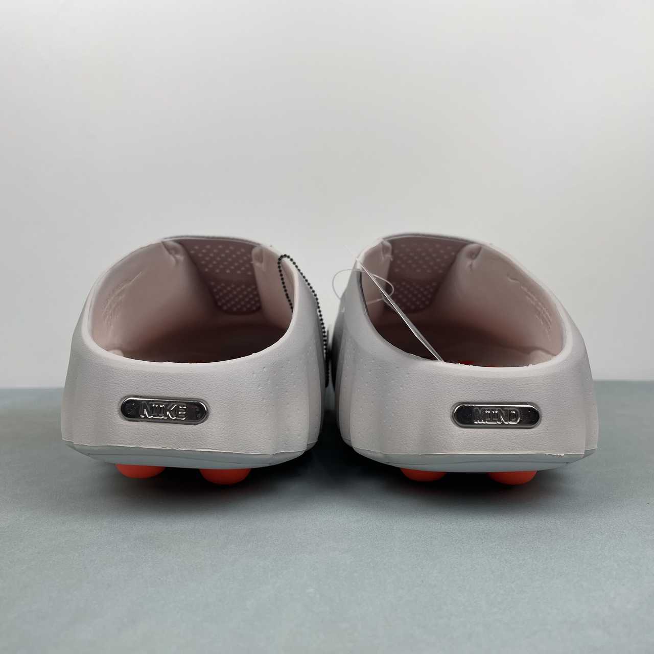 Nike Mind 001 LT Smoke Grey Chrome. Scarpe recovery e relax