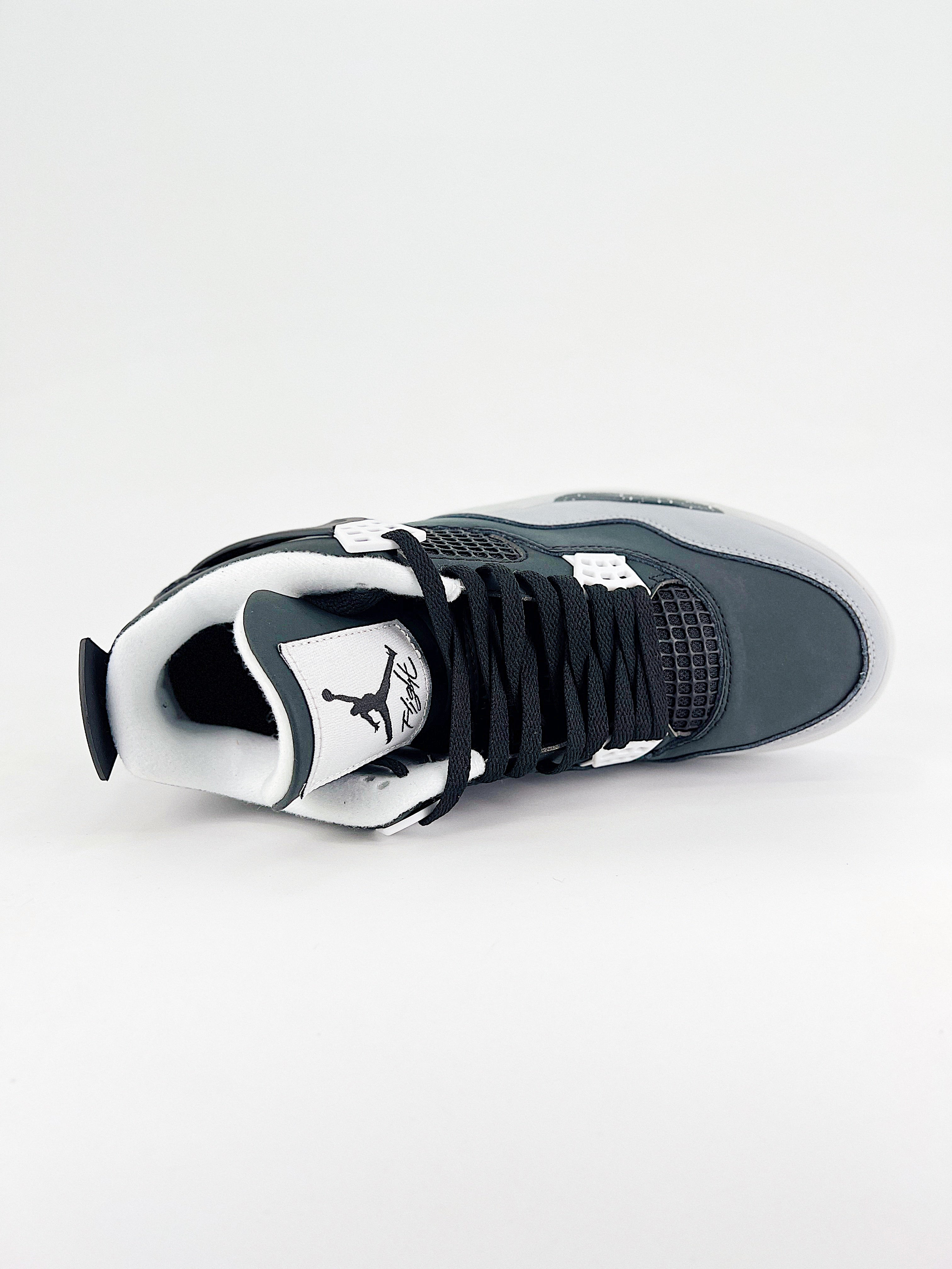 Nike Air Jordan 4 Retro Fear