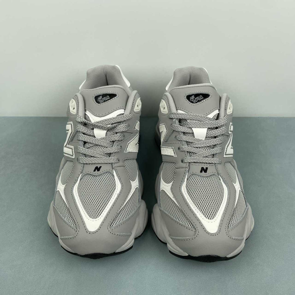 New Balance NB 9060 Light Grey Silver Metallic