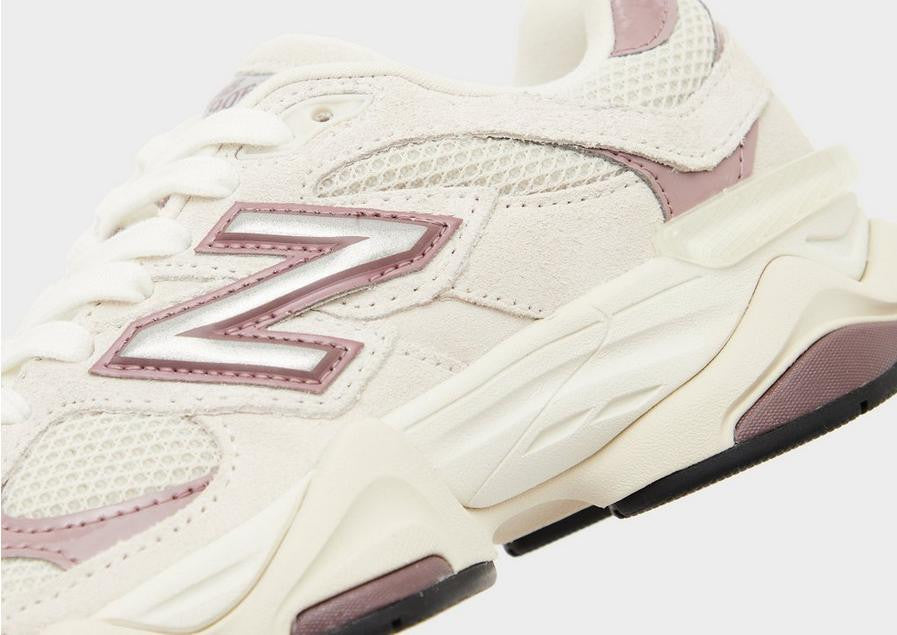 New Balance NB 9060 Cream