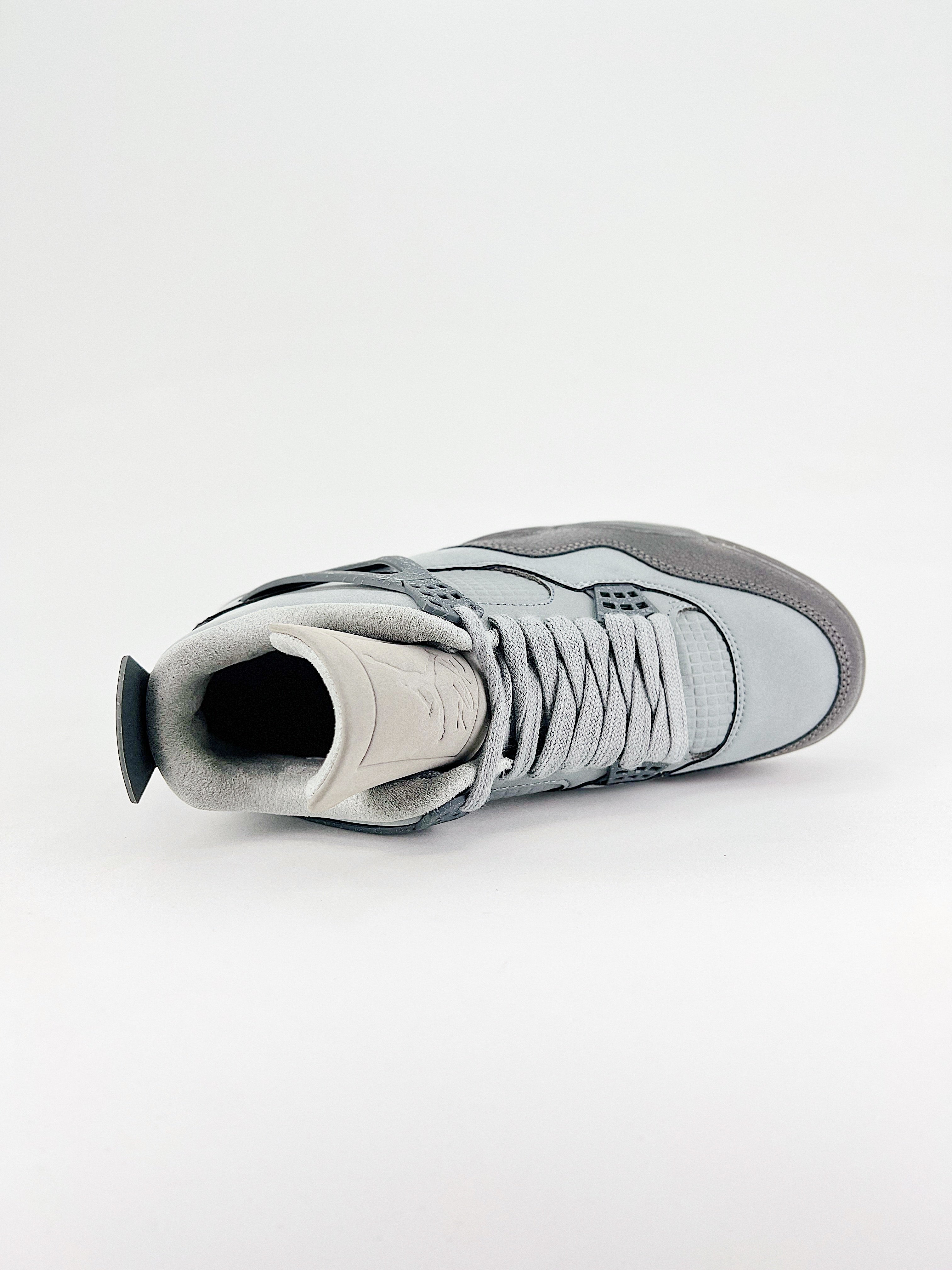 Nike Air Jordan 4 Retro Wet Cement