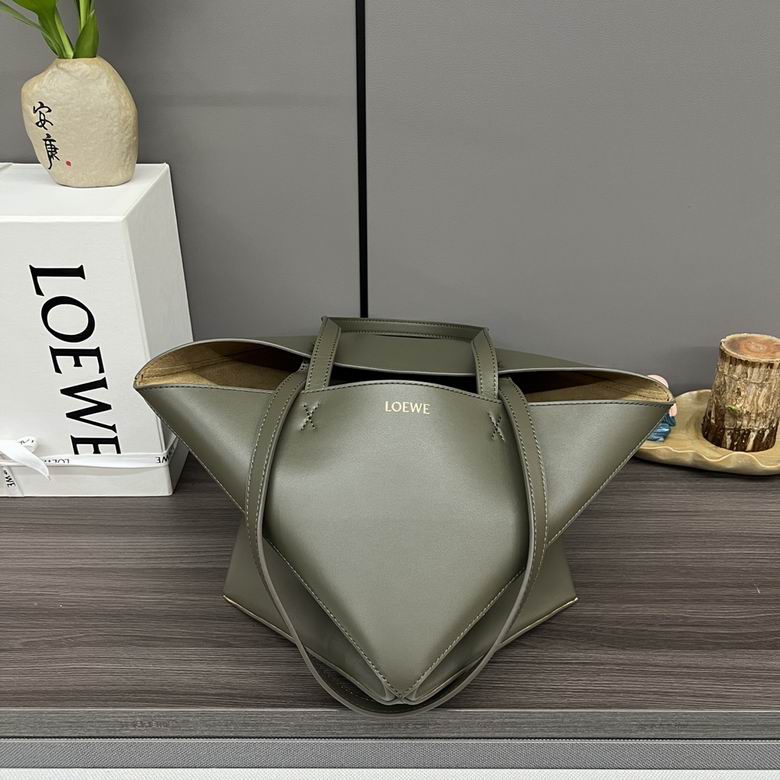 Loewe Puzzle Fold dark khaki green