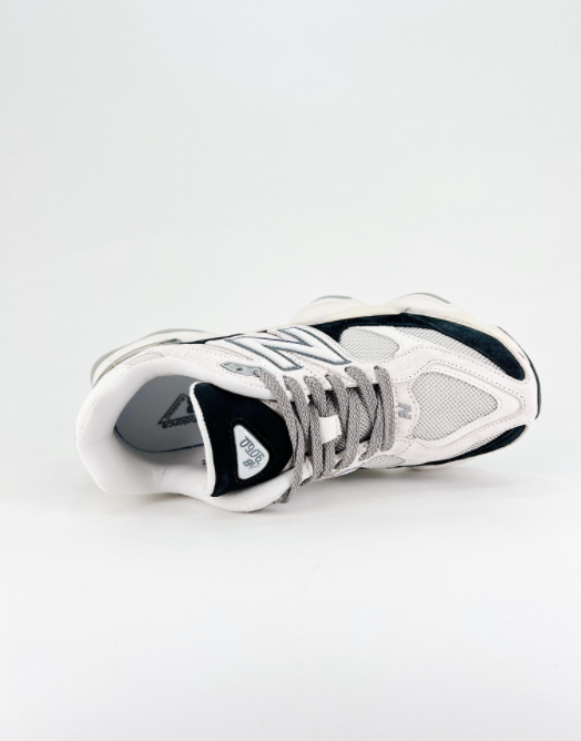 New Balance NB 9060 jet black