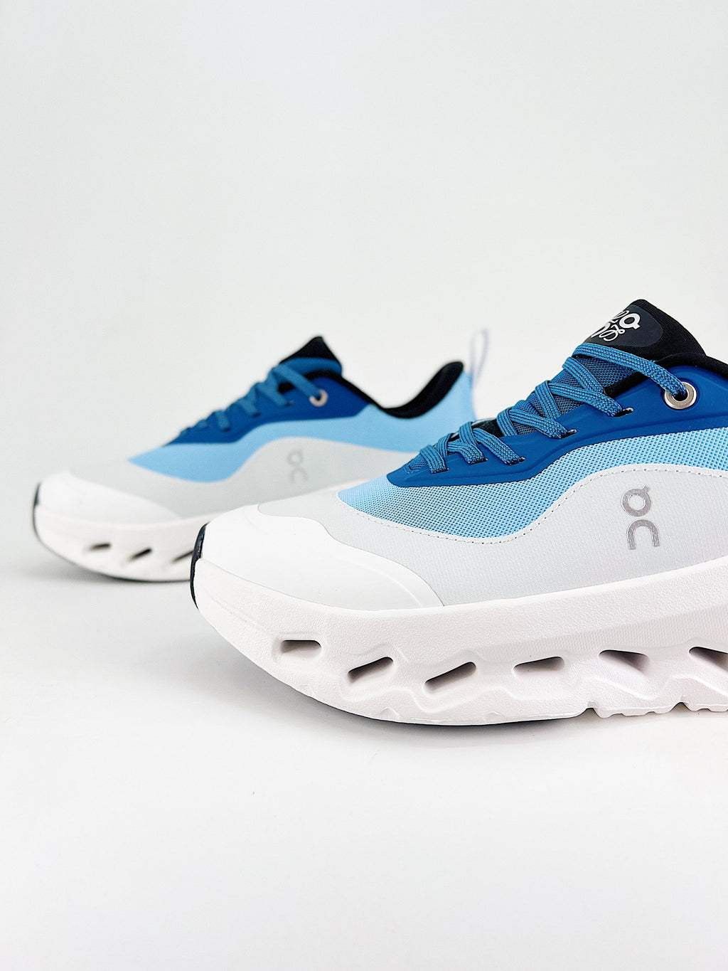 LOEWE × On Cloudtilt 2.0 Blue White