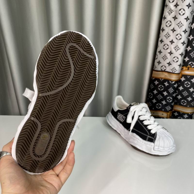Maison Mihara Yasuhiro sneaker Blakey nero/bianco