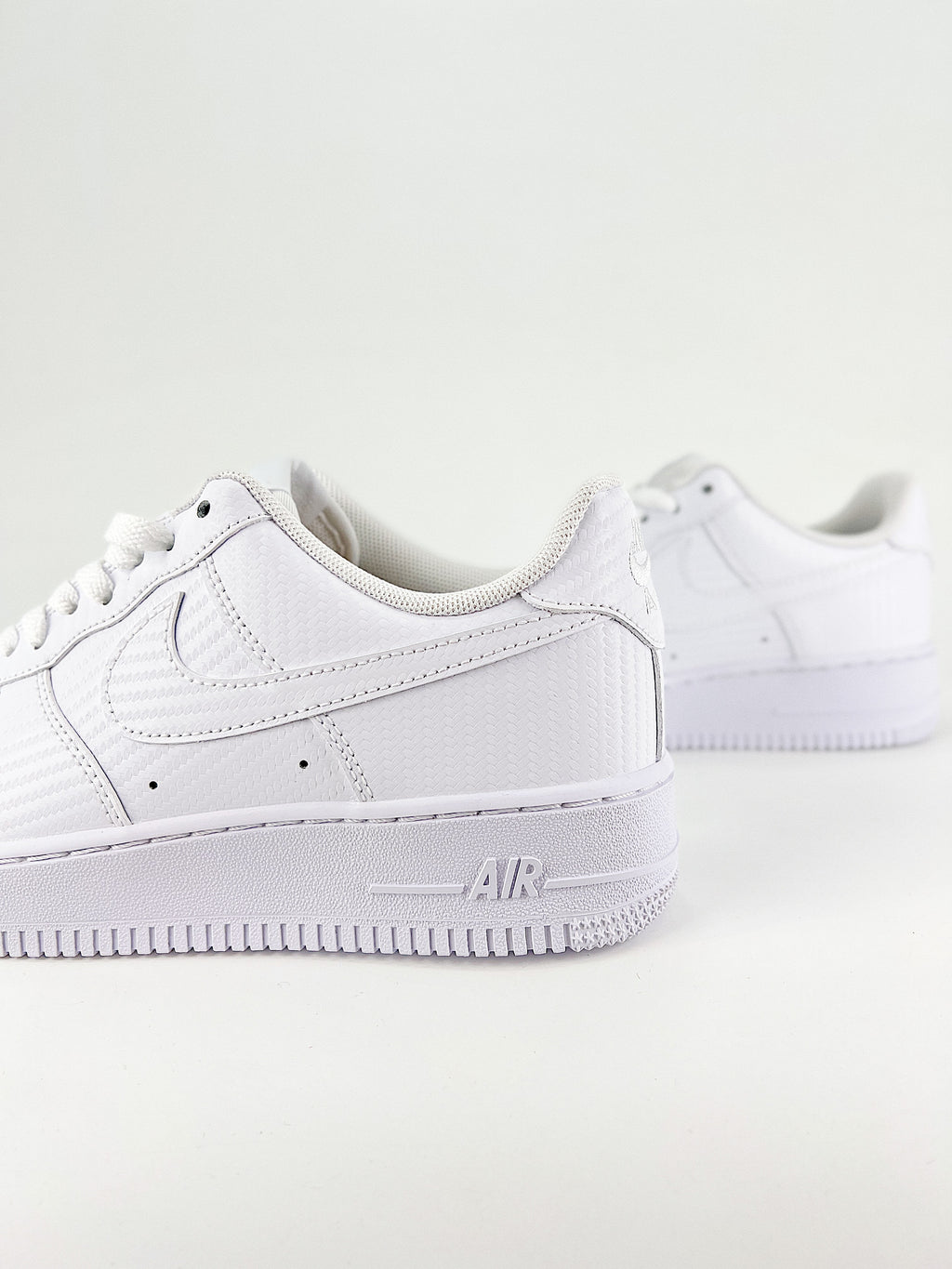 Nike Air Force 1 Low White Carbon Fiber (novità 2025)