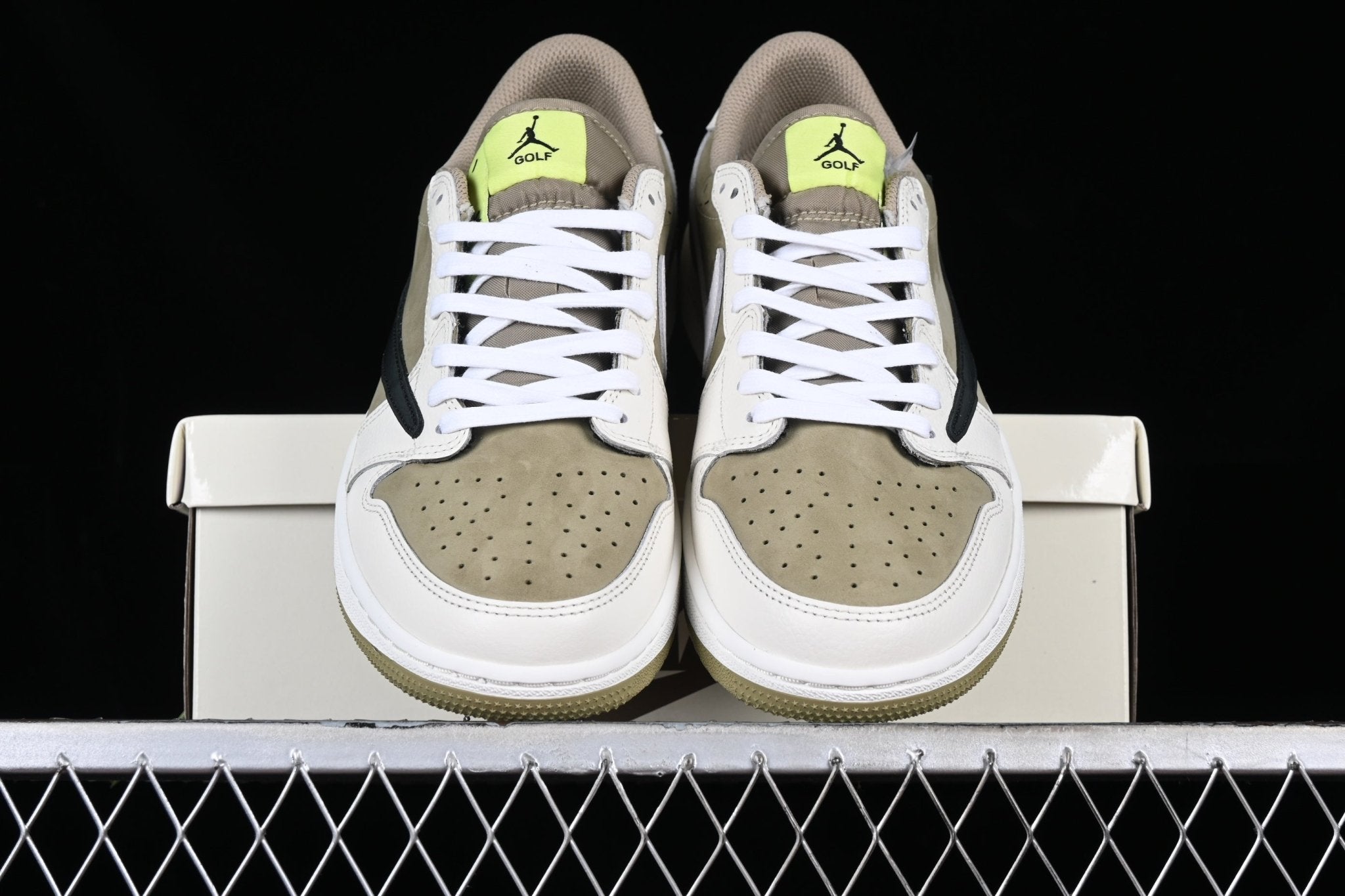Travis Scott x Air Jordan 1 Retro Low Golf Neutral Olive - VIBES MILANO