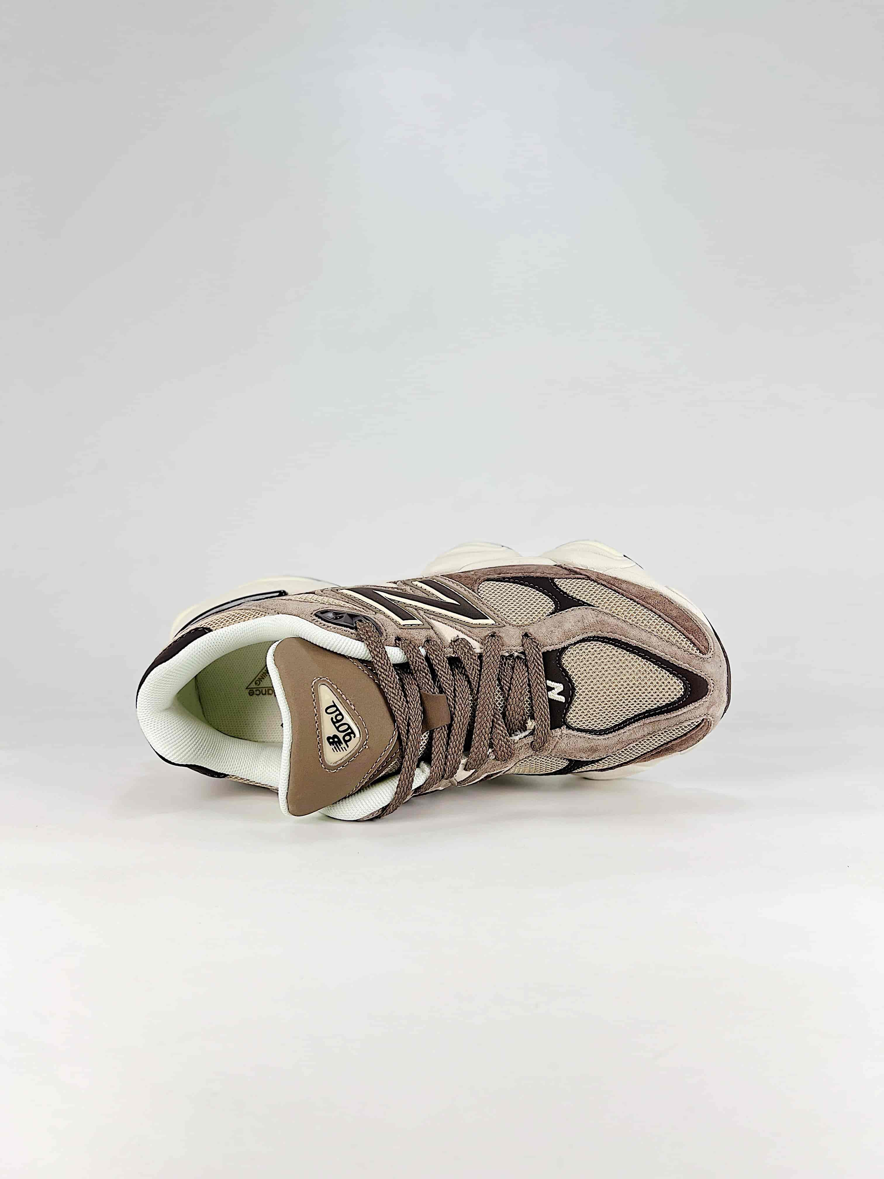 New Balance NB 9060 Thunder Brown