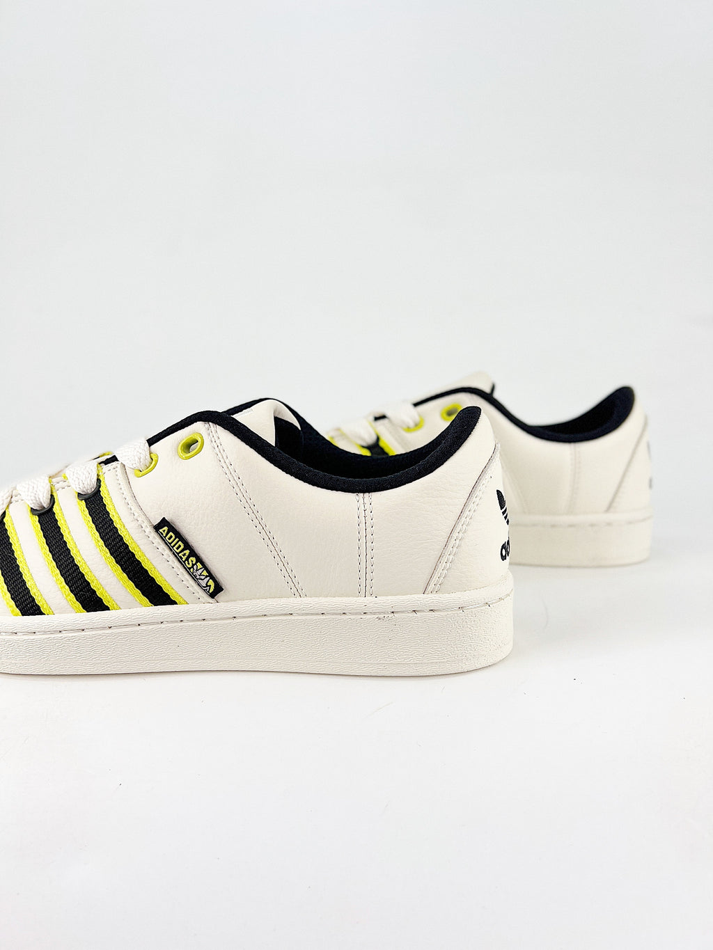 Adidas SST Supermodified Utah Jazz (destinata al mercato estero)