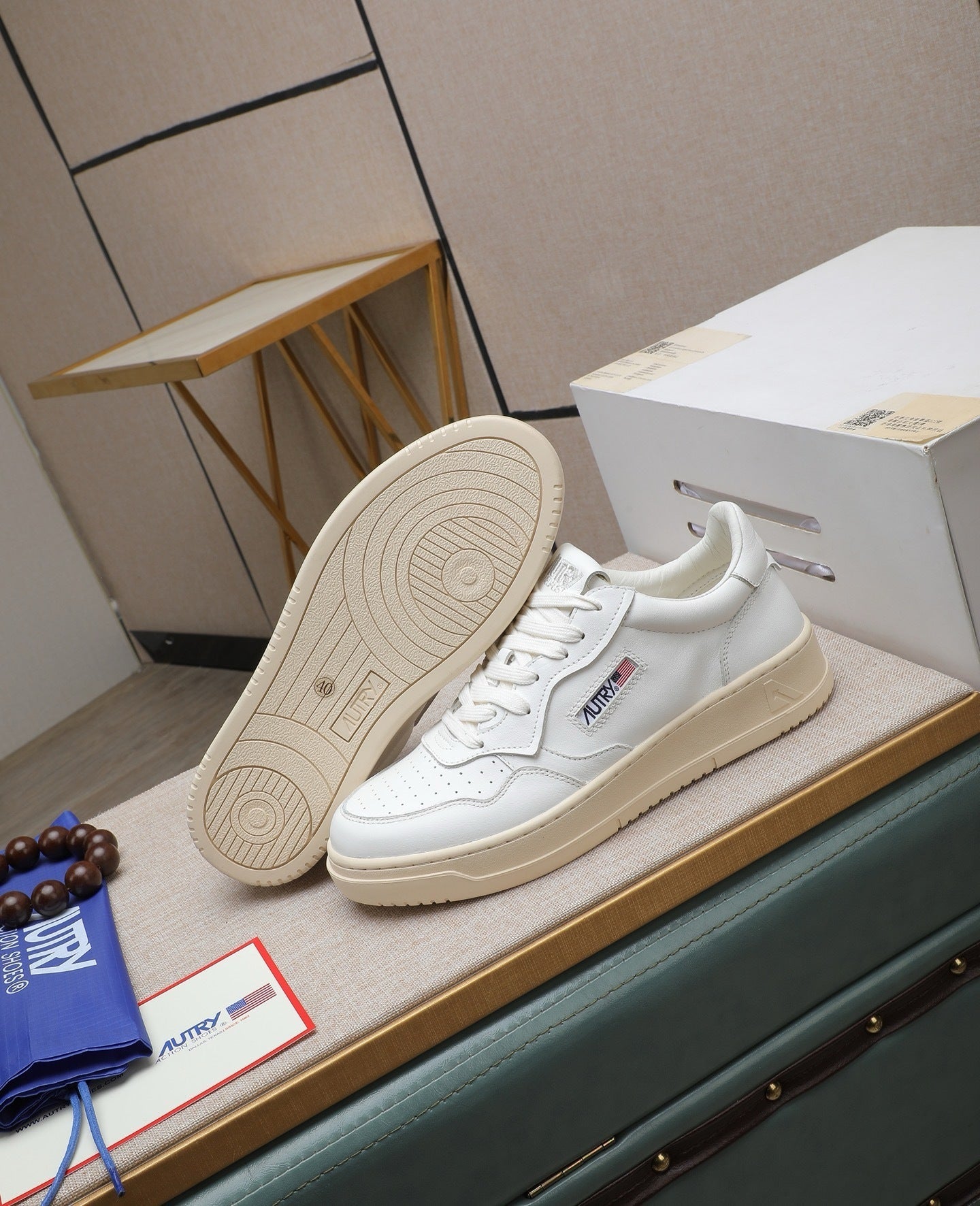 Autry Medalist Low sneakers bianca - VIBES MILANO