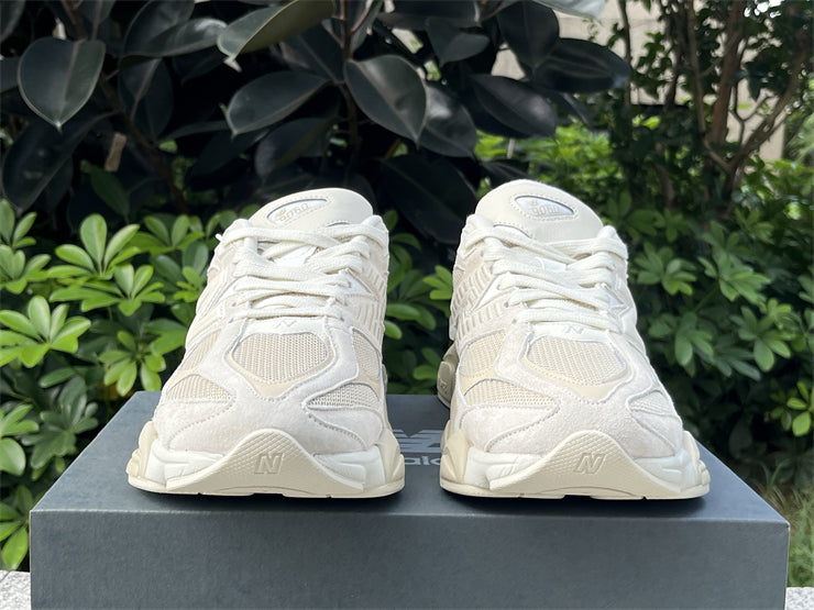 New Balance NB 9060 Beige White