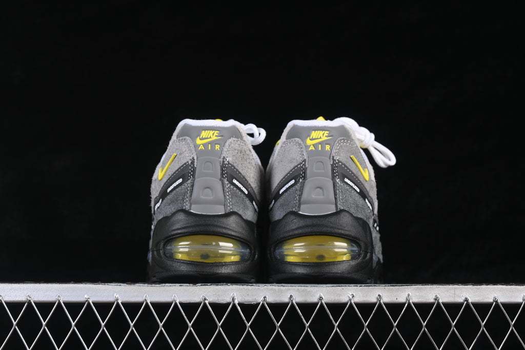 Nike Air Max 95 SP x Undefeated GEO Shangai