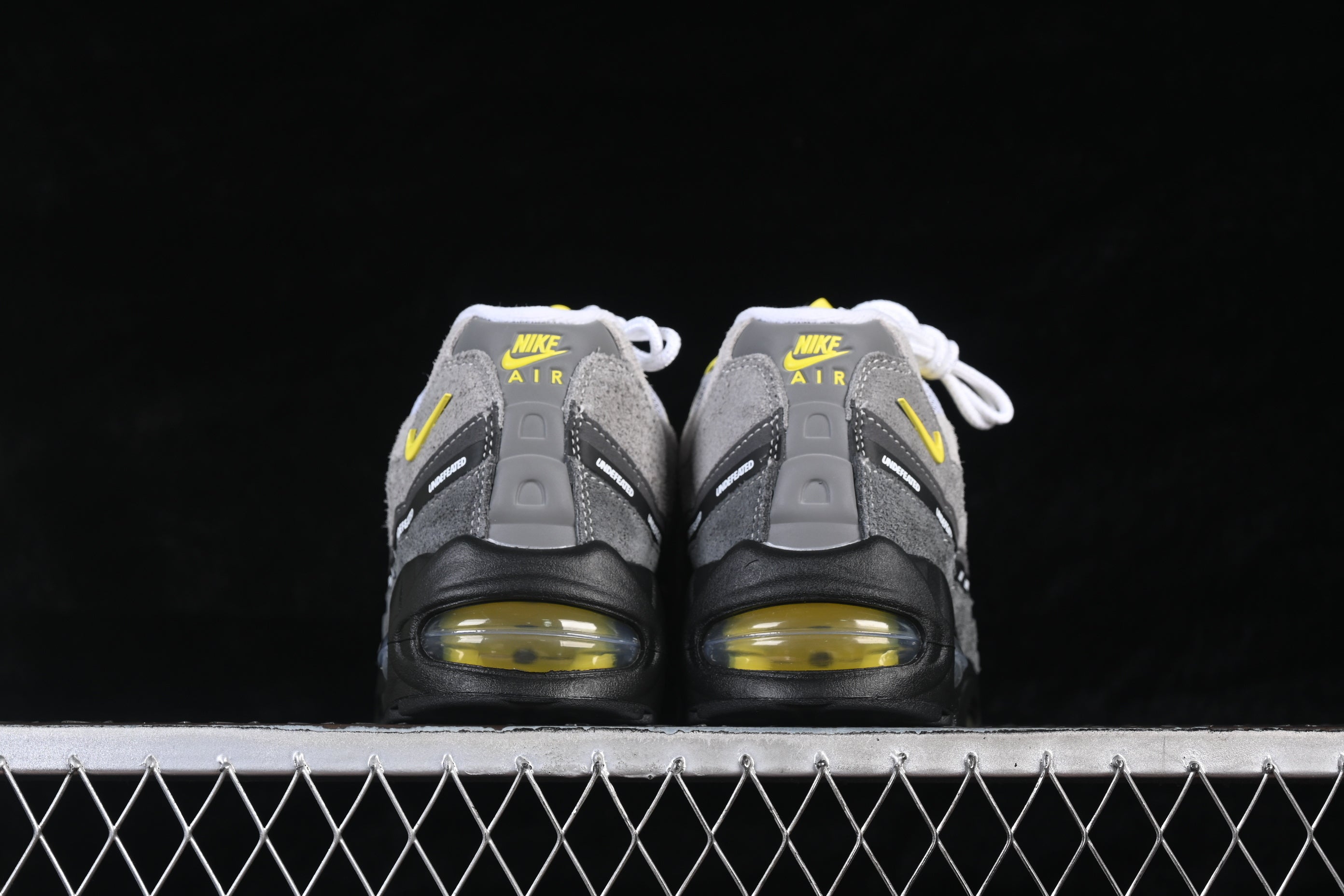 Nike Air Max 95 SP x Undefeated GEO Shangai