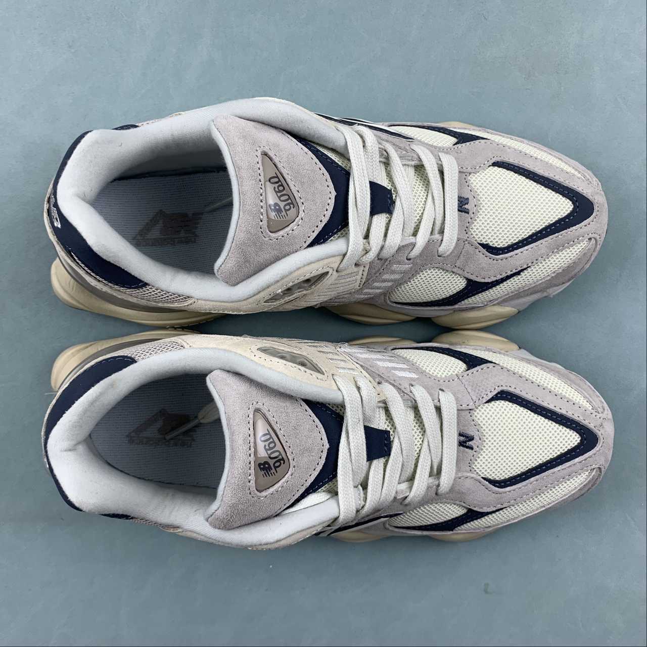 New Balance NB 9060 EEB Moonrock