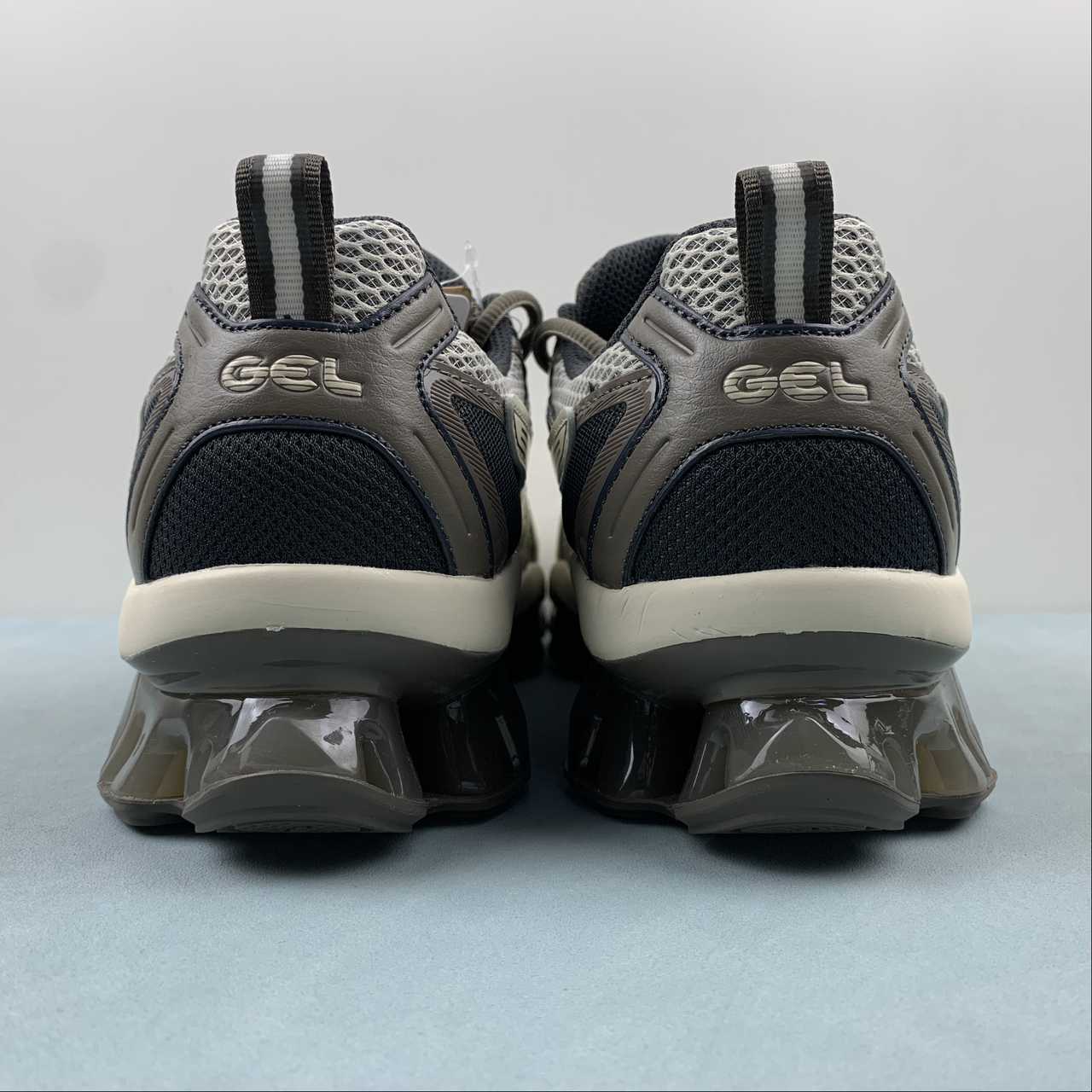 Asics Gel-Quantum Kinetic Birch Dark Taupe