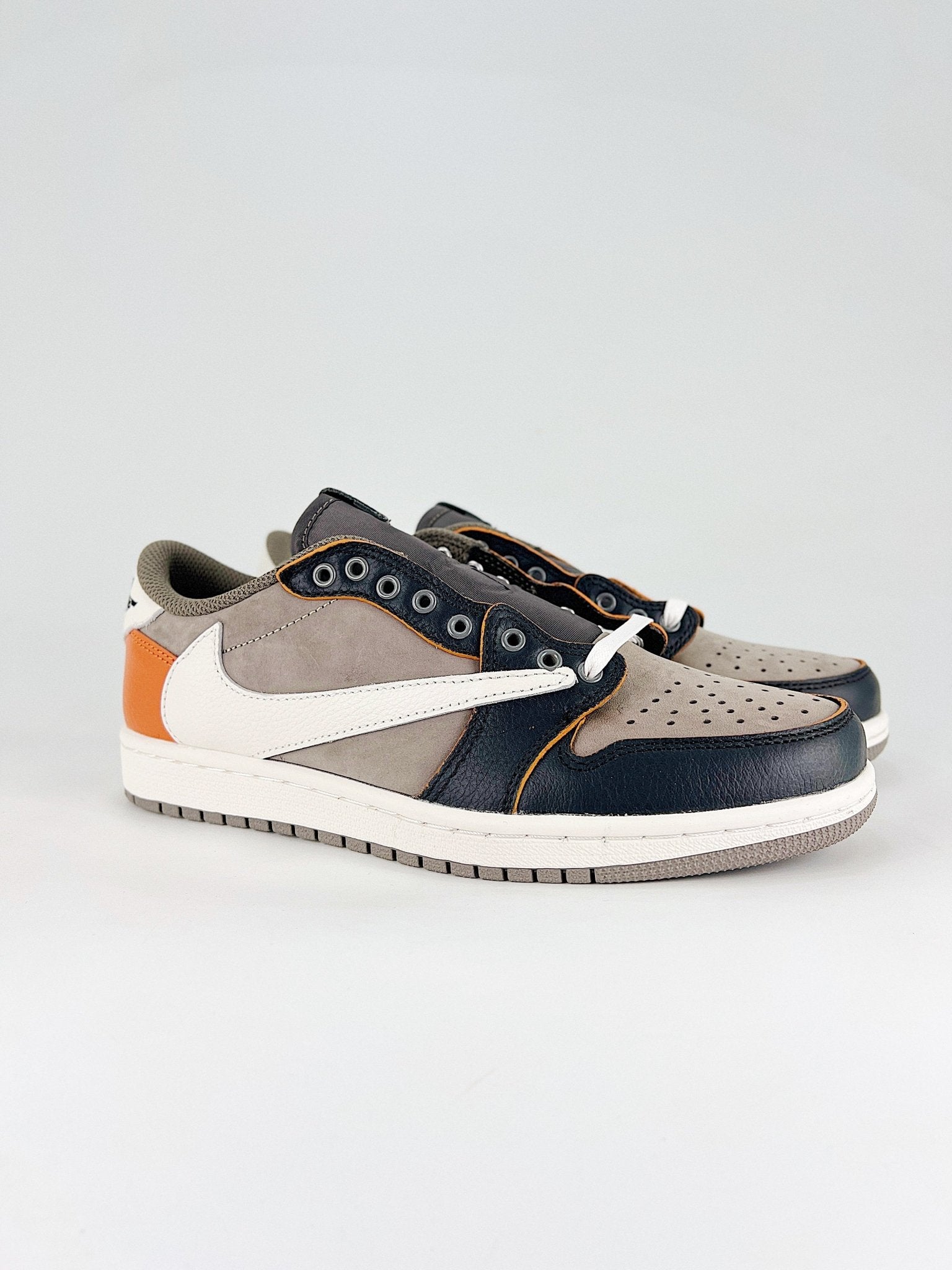 Travis Scott x Fragment x Air Jordan 1 Low OG SP Grey Light Brown - VIBES MILANO