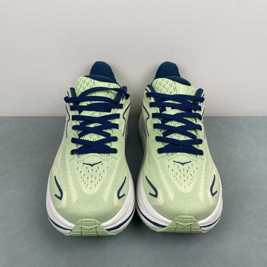 Hoka One Clifton 10 verde chiaro