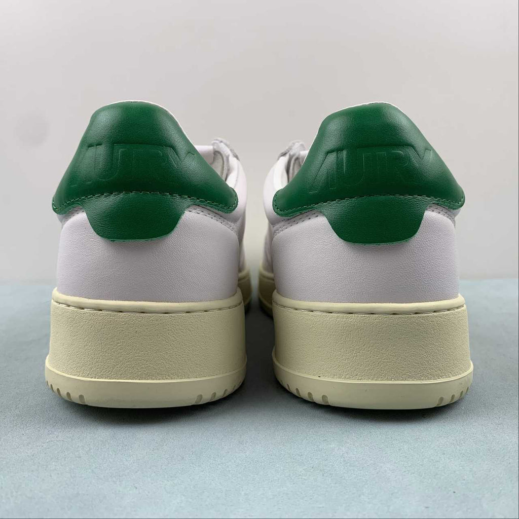 Autry Medalist Low bianca con talloncino verde