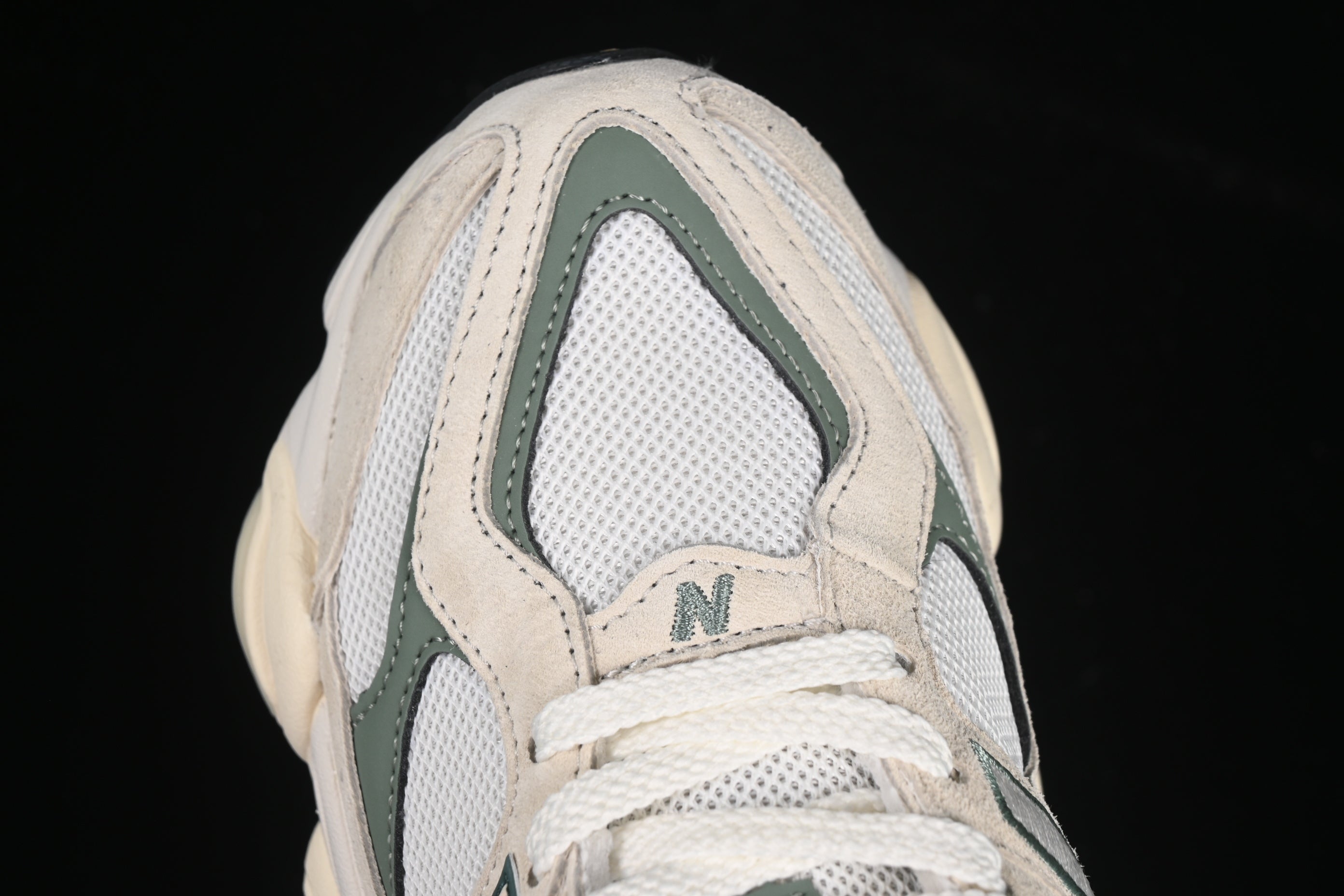 New Balance NB 9060 "Juniper" Green Off White Linen