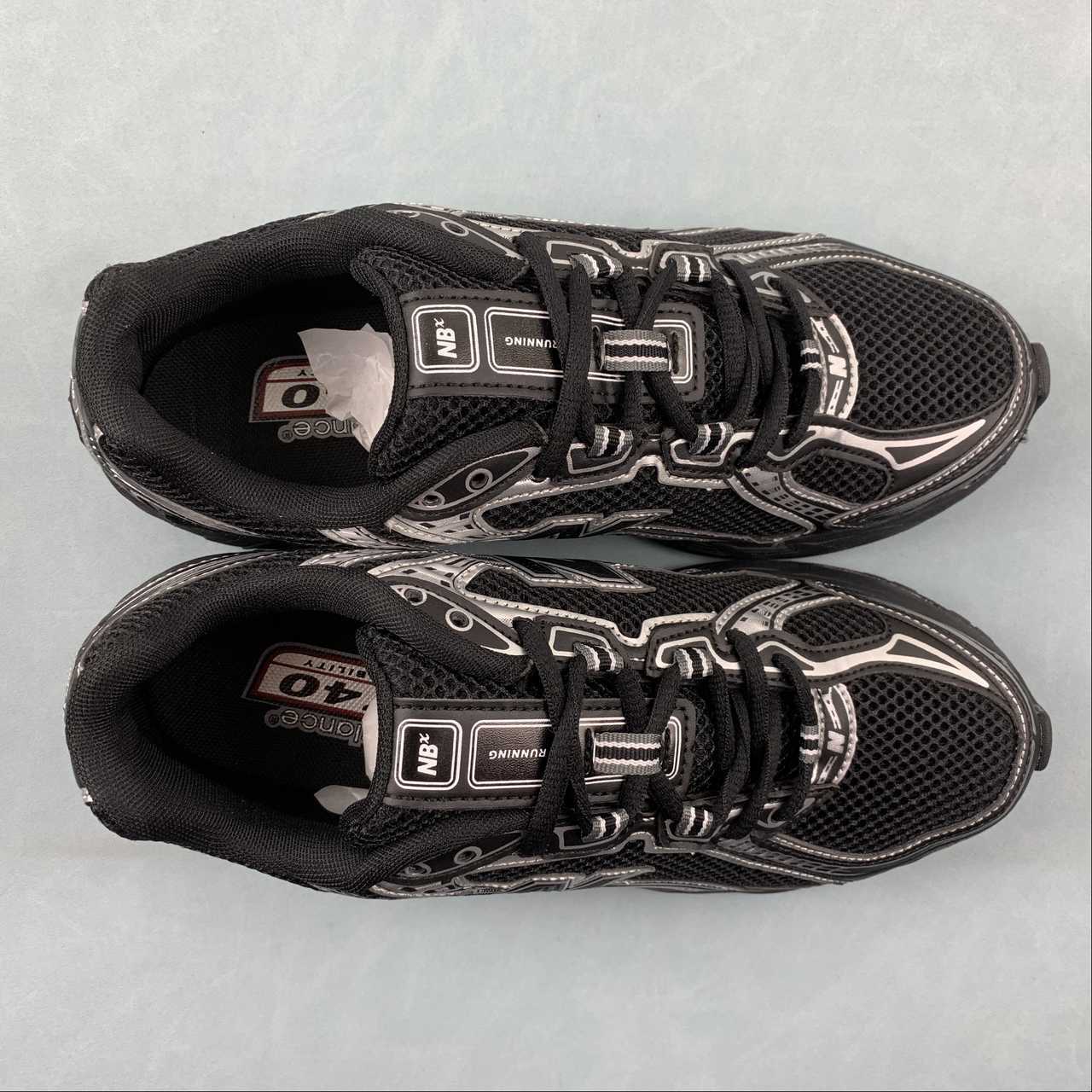 New Balance NB 740 Black Silver