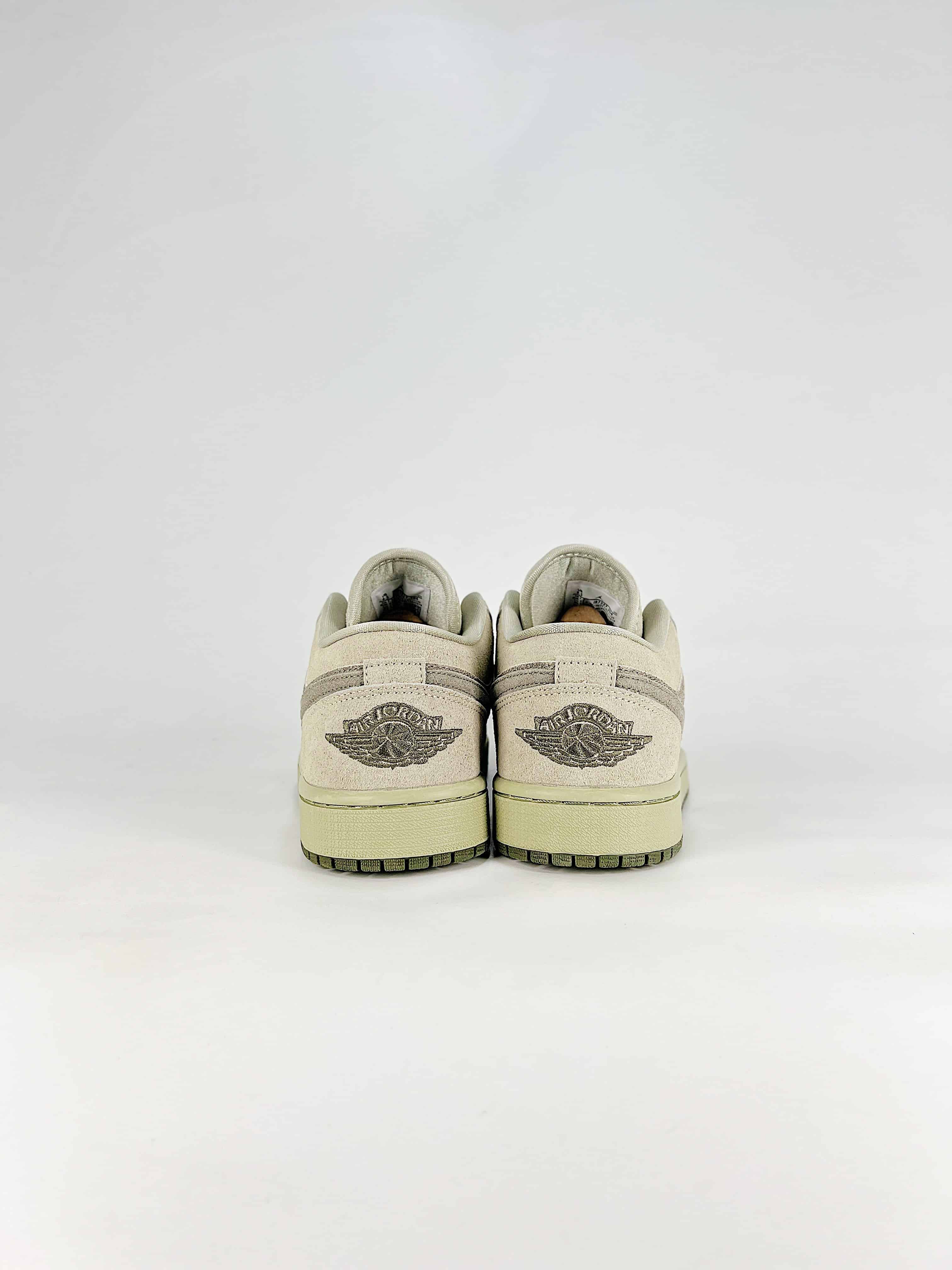 Air Jordan 1 low Spruce Fog Jade Stone
