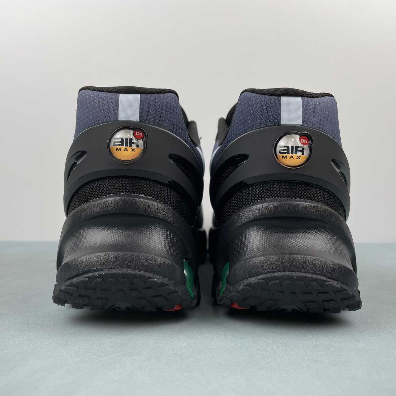 Nike Air Max Dn8 Black/Light Smoke Grey/Black/Volt