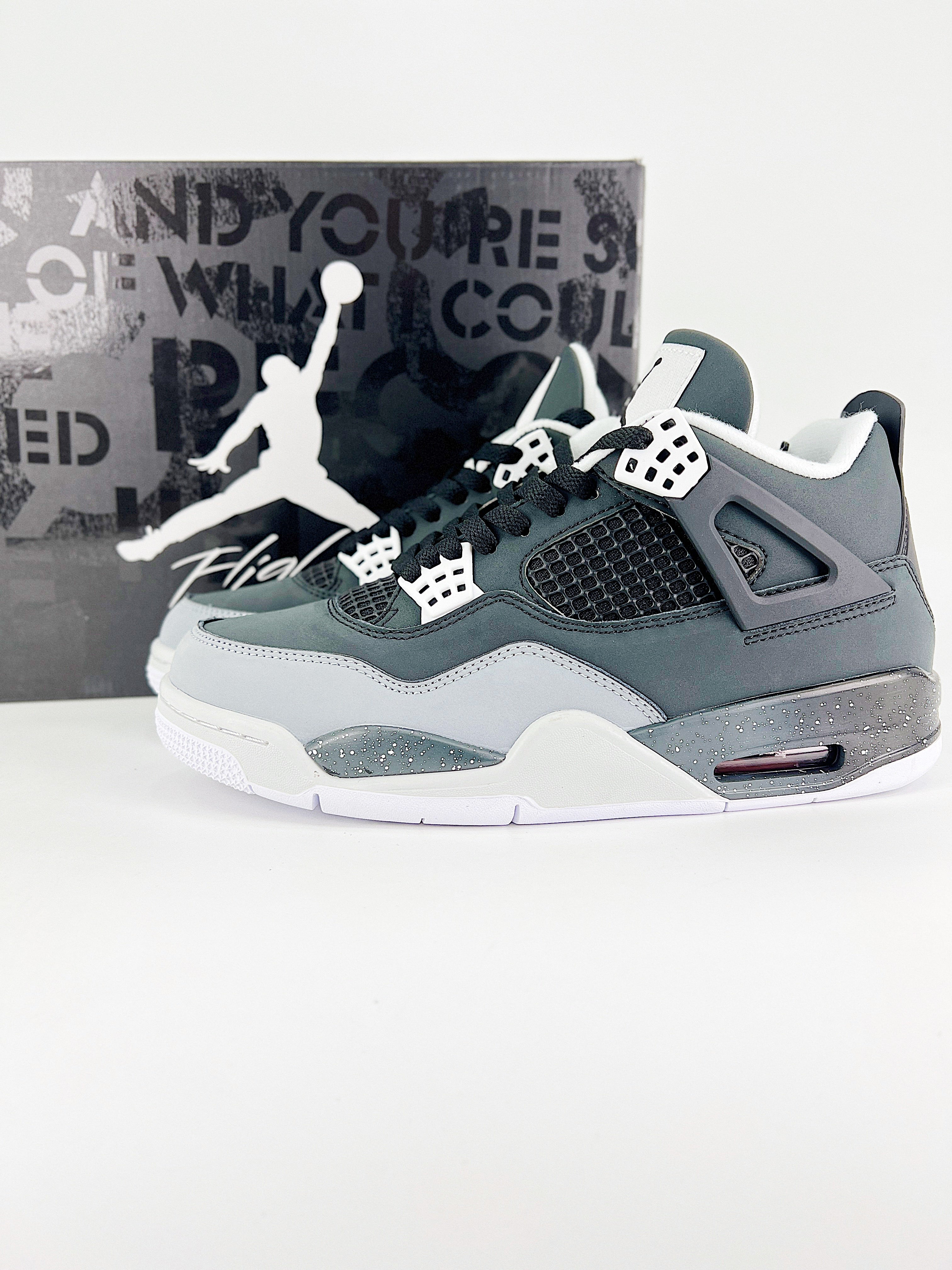 Nike Air Jordan 4 Retro Fear