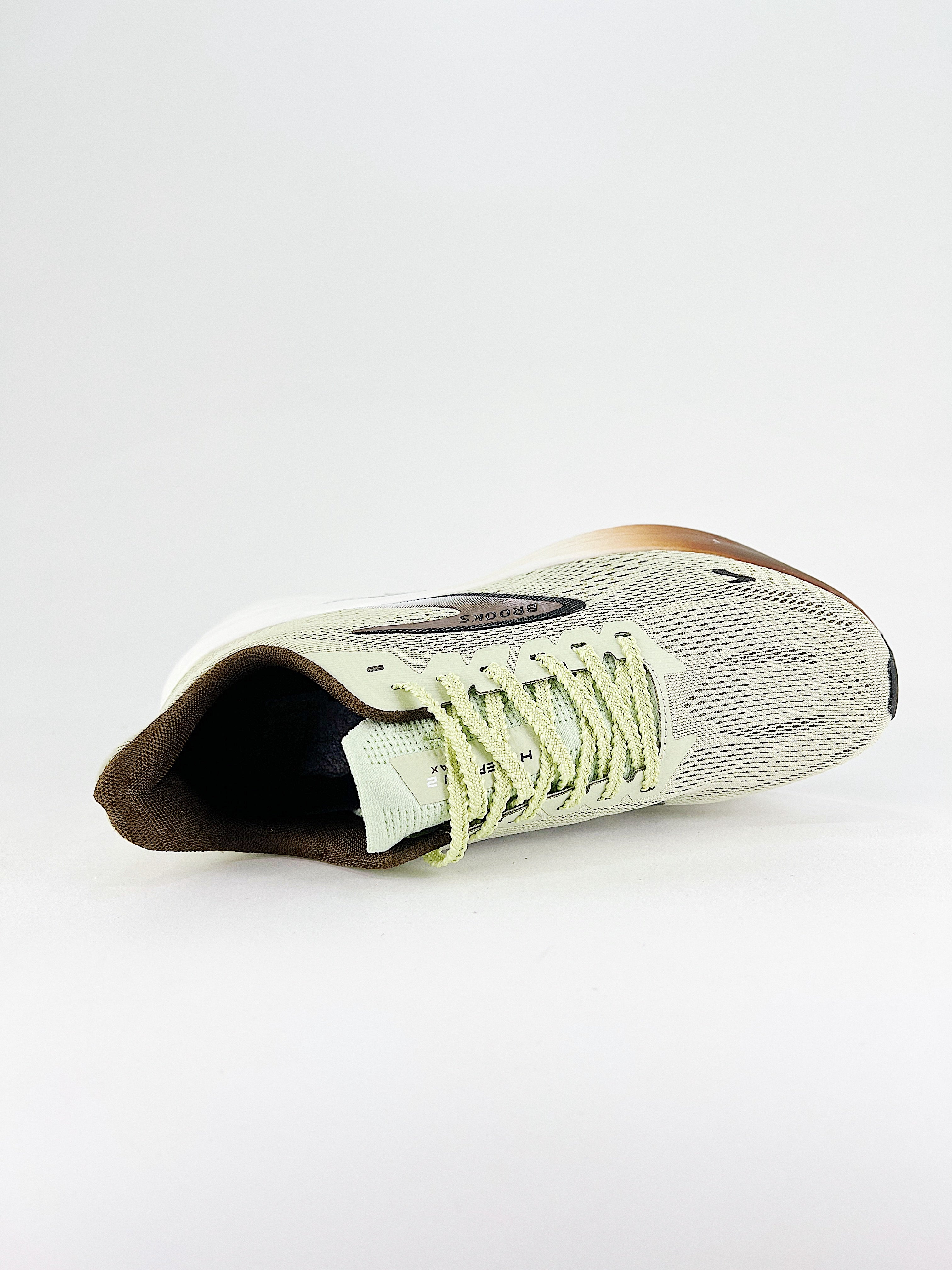 Brooks Hyperion Max 2 verde chiaro