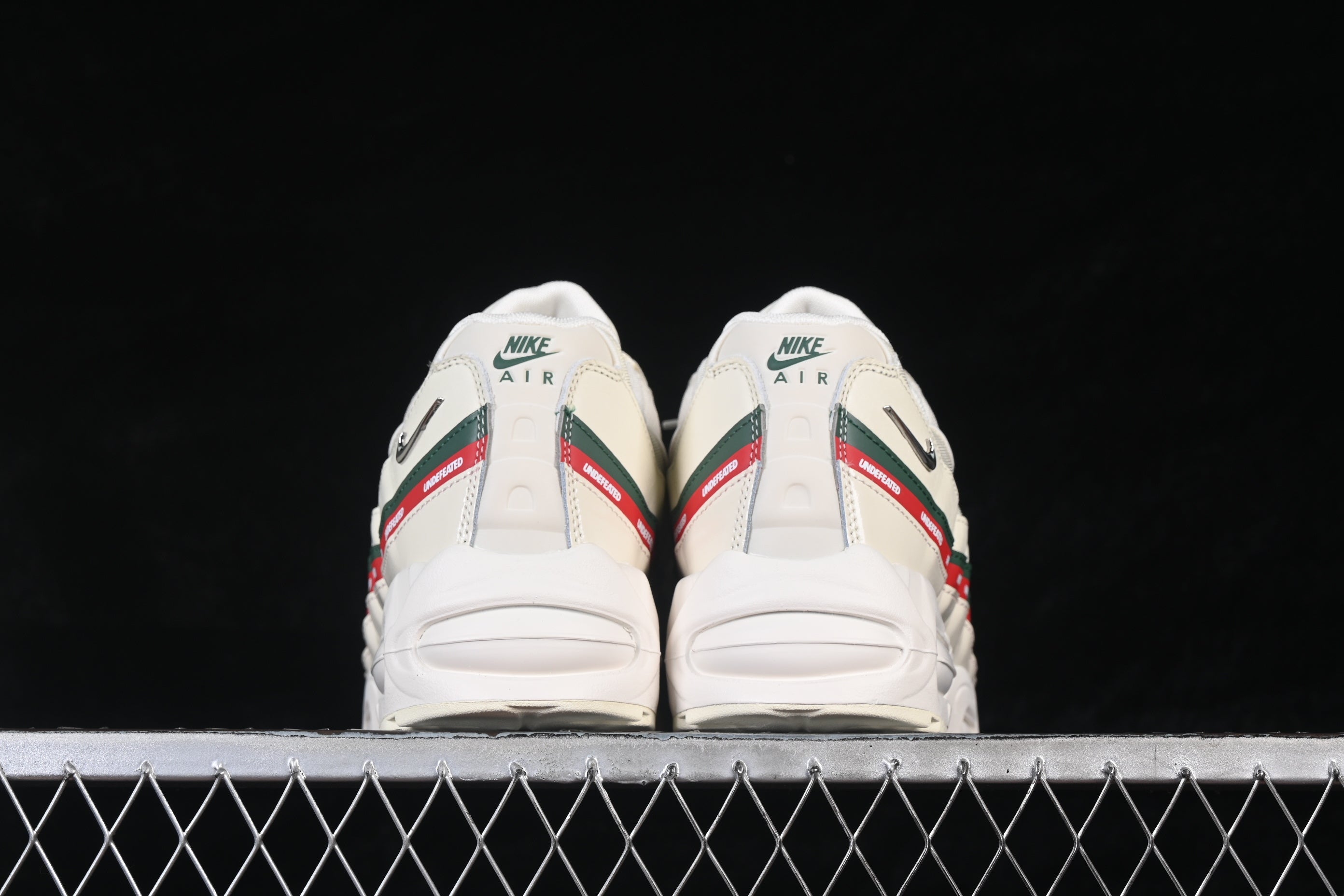 Nike Air Max 95 SP Undefeated Sail