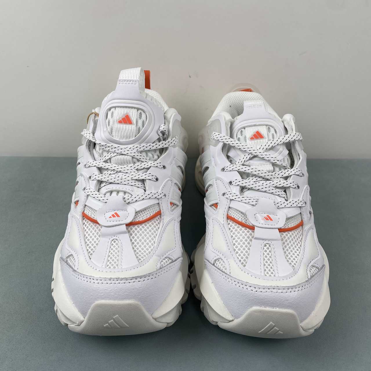 Adidas XLG Runner Deluxe sneakers white red