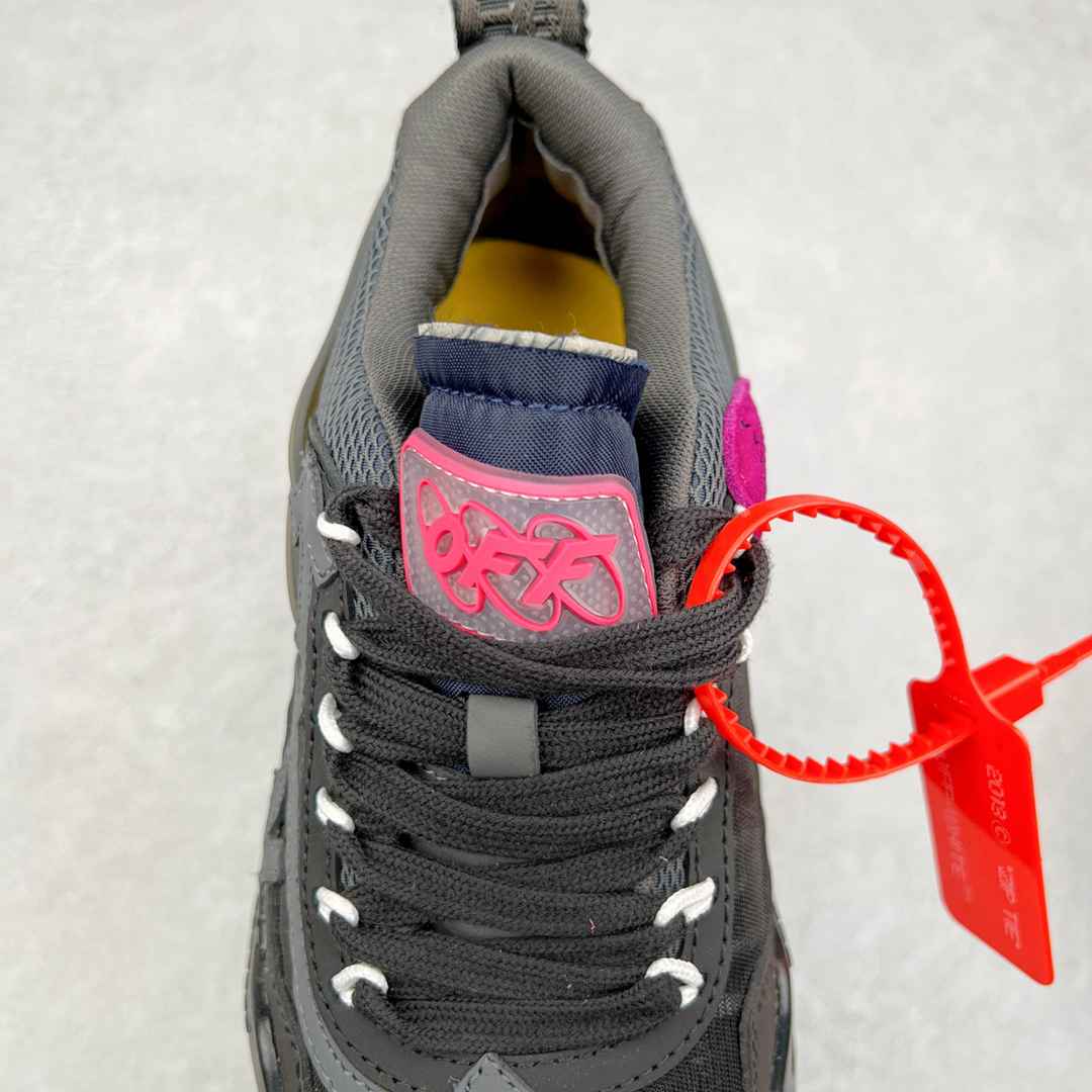 Off-White Odsy 1000 OW total black