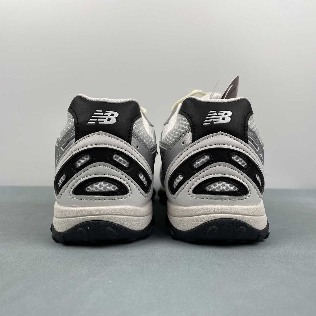 New Balance 204 L Silver Metallic