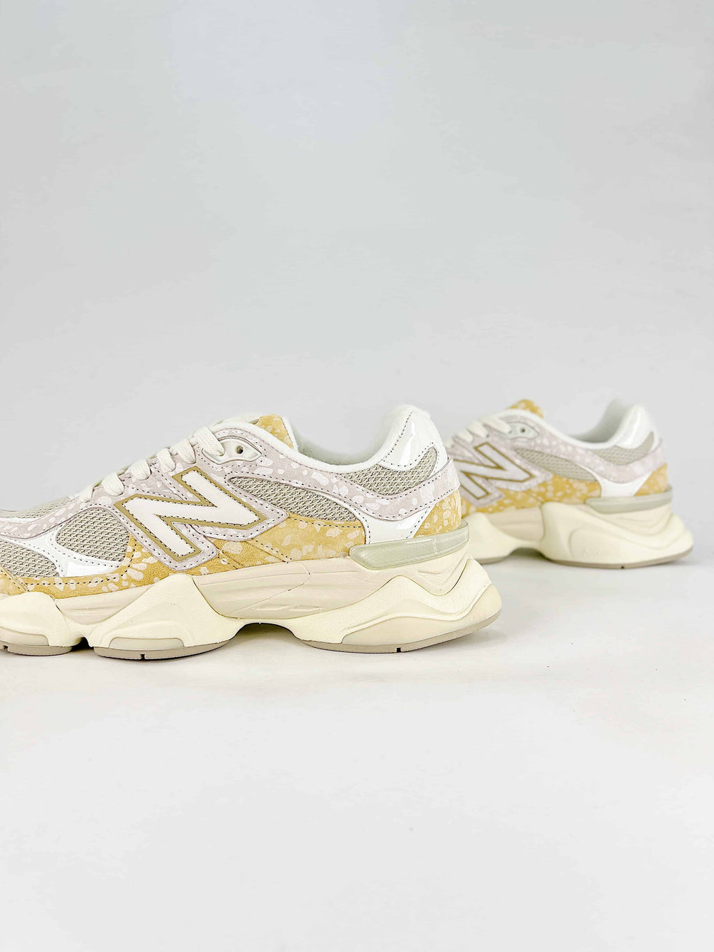 New Balance NB 9060 toasted sesame