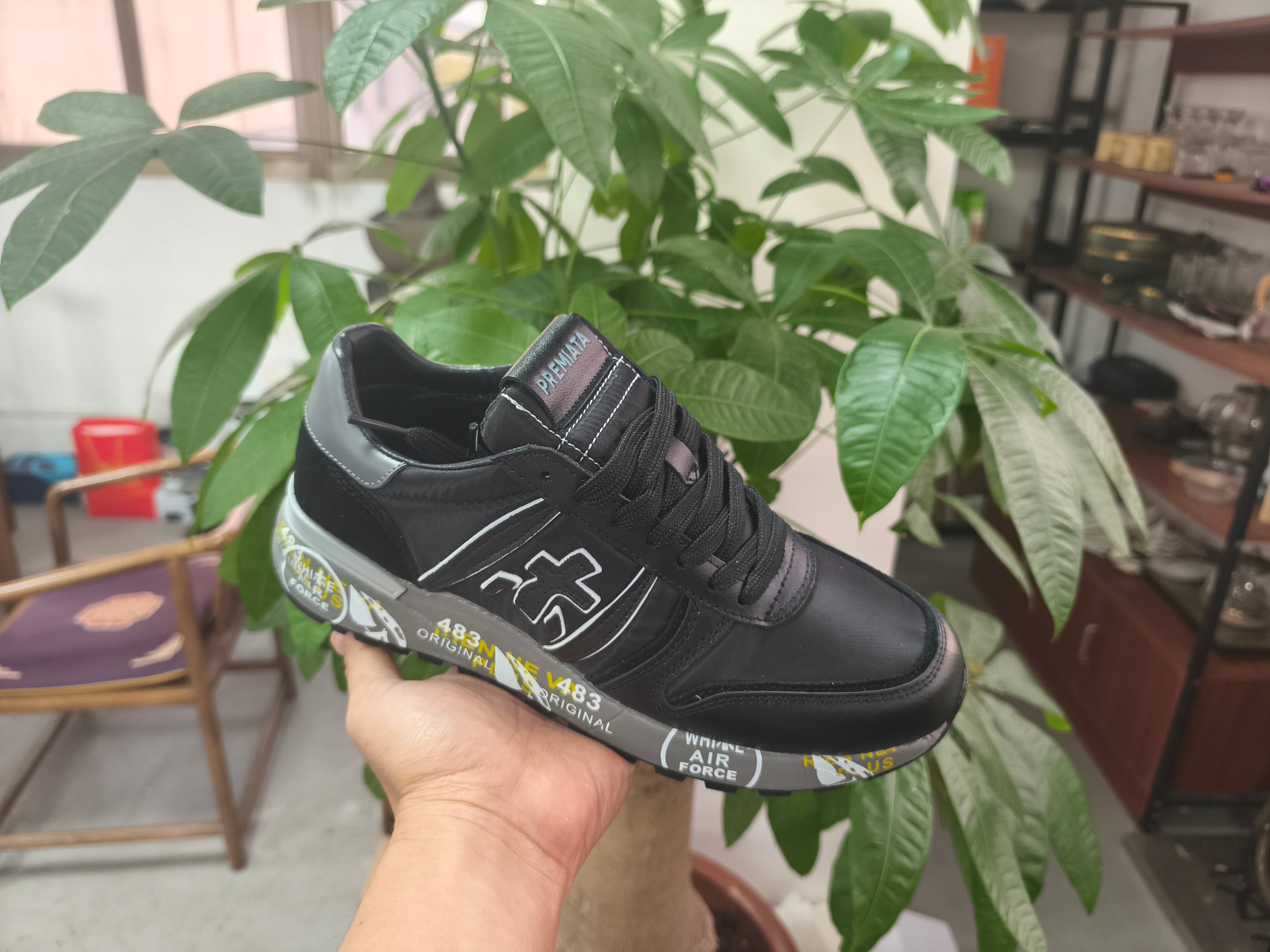 Premiata Lander sneakers in pelle nera