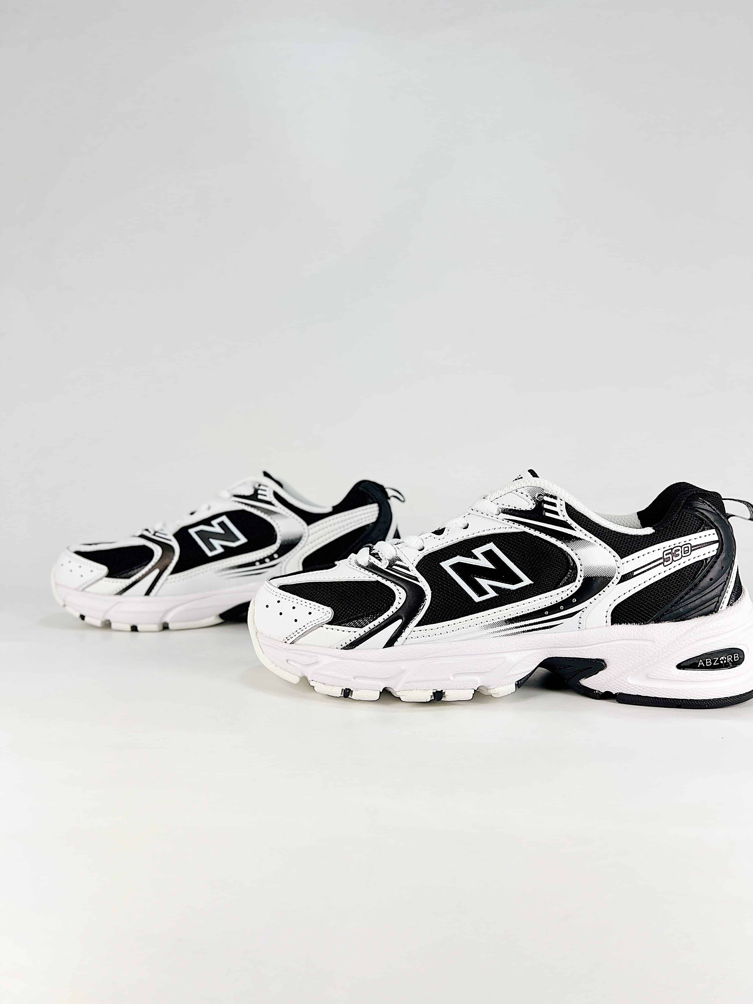 New Balance 530V2 Retro Black White
