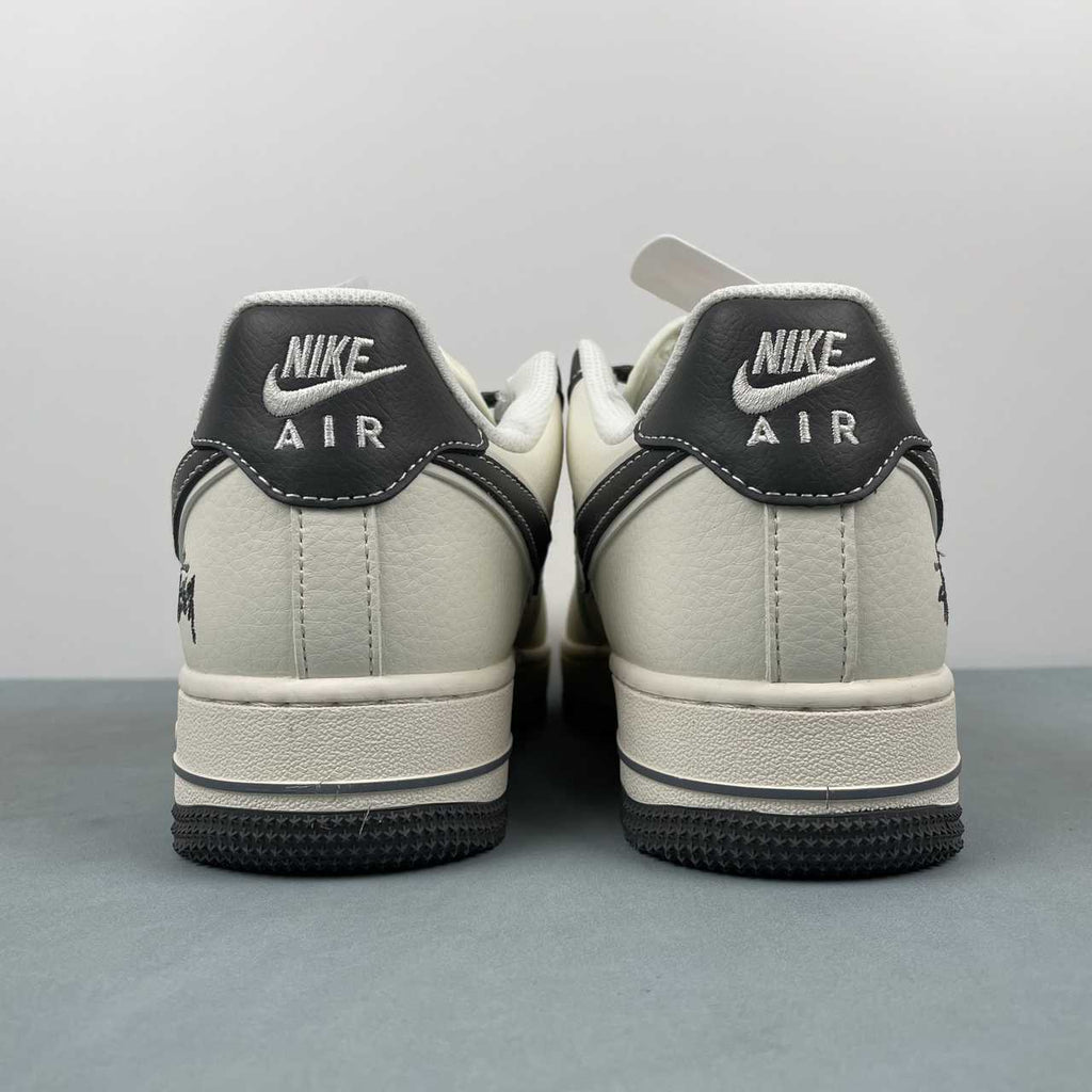 Nike Air Force 1 07 Low x Stussy white black