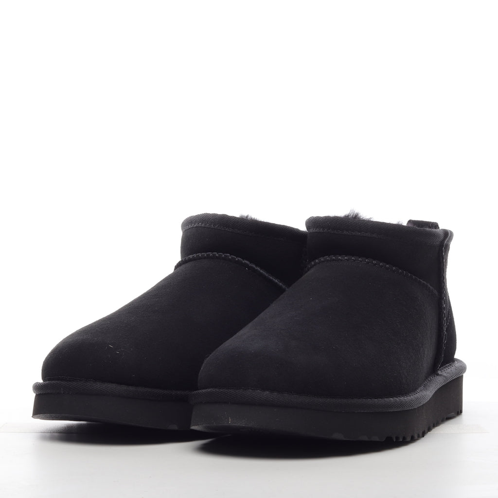 UGG Classic Ultra Mini nero