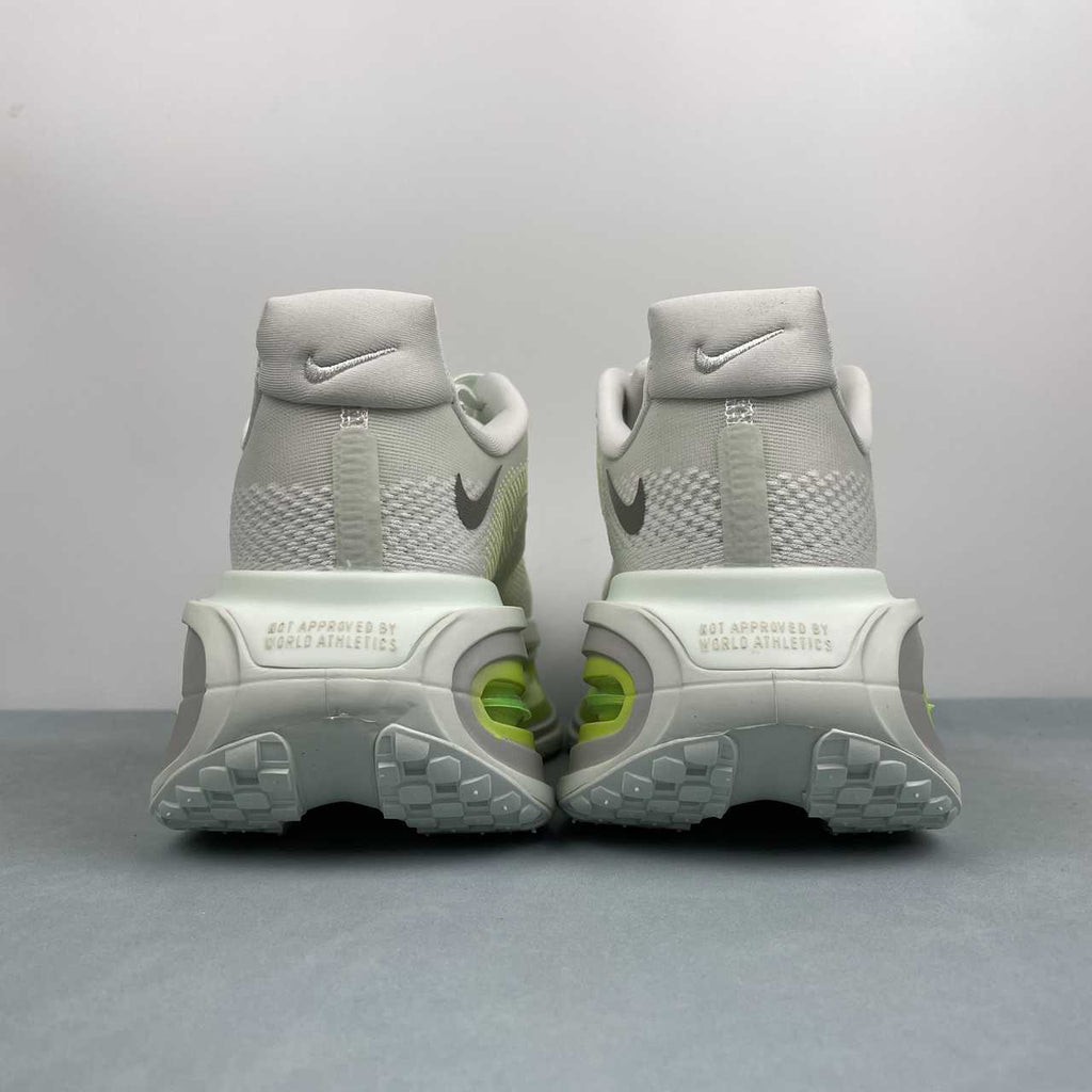 Nike Vomero Premium moon - VIBES MILANO