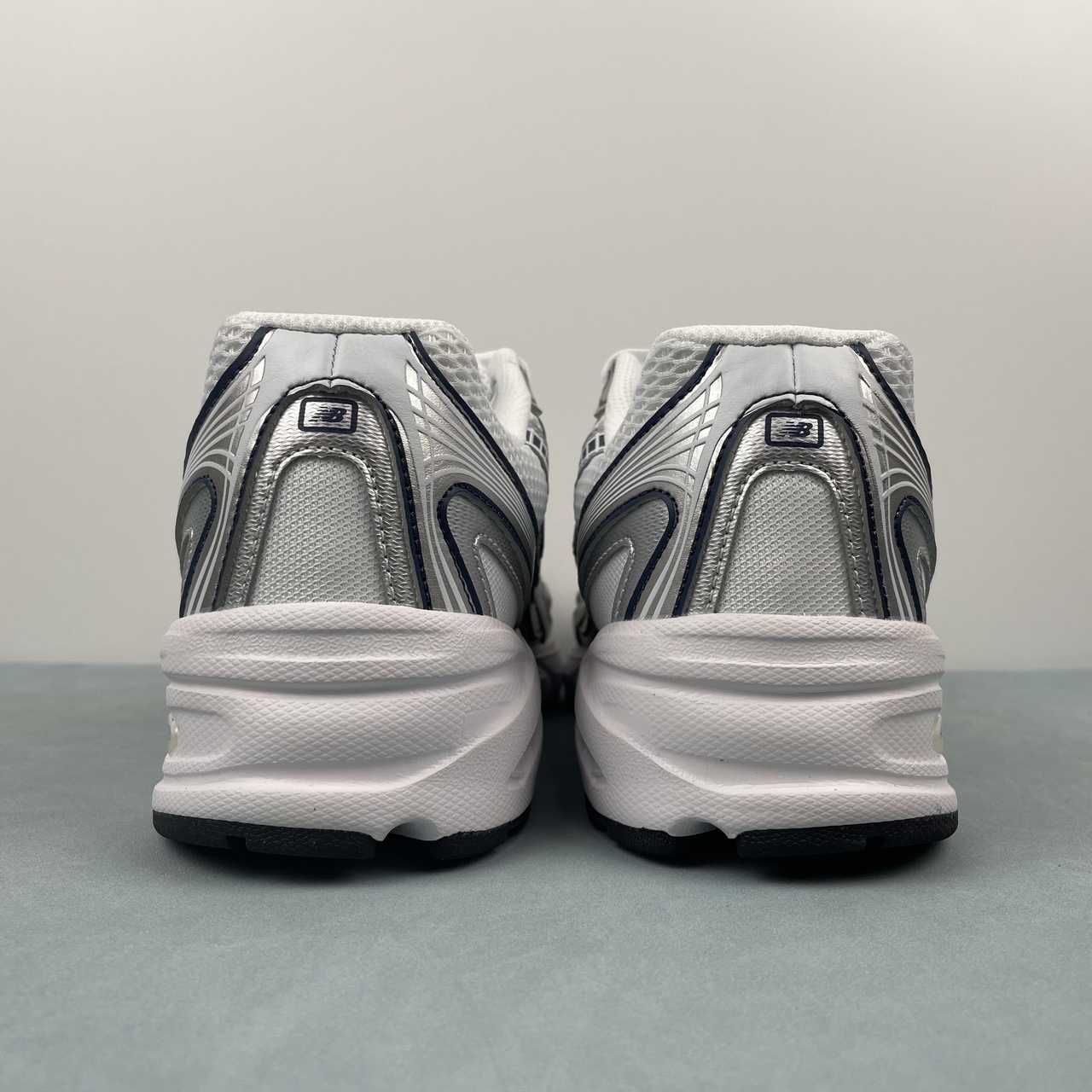 New Balance NB 740 White Silver Black