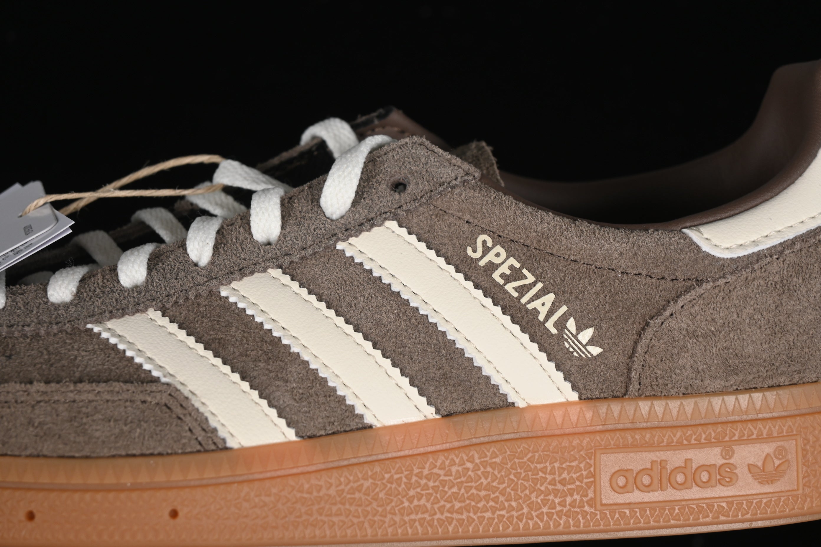 Adidas Originals Handball Spezial Earth Strata gum "Cappuccino" - VIBES MILANO