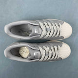 Adidas Originals Superstar grigio mod. Supreme (modello non presente in Italia)