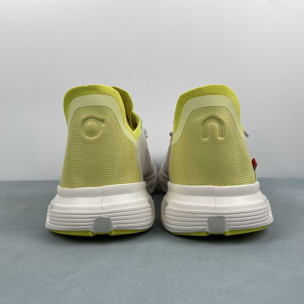 On Cloud 6 Coast sneakers da running e streetwear grey green - VIBES MILANO