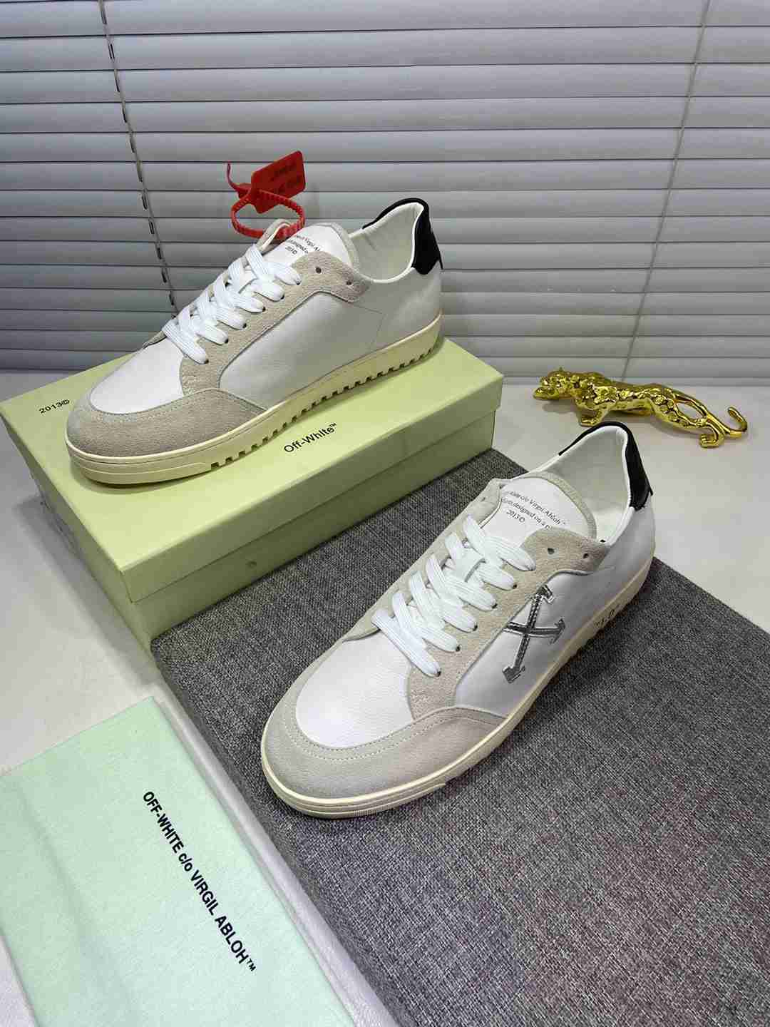 Off-White c/o Virgil Abloh colore bianco