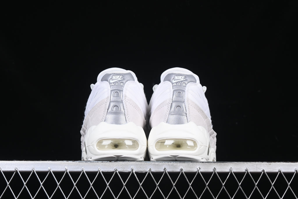 Nike Air Max 95 CDG x Comme des Garçons white