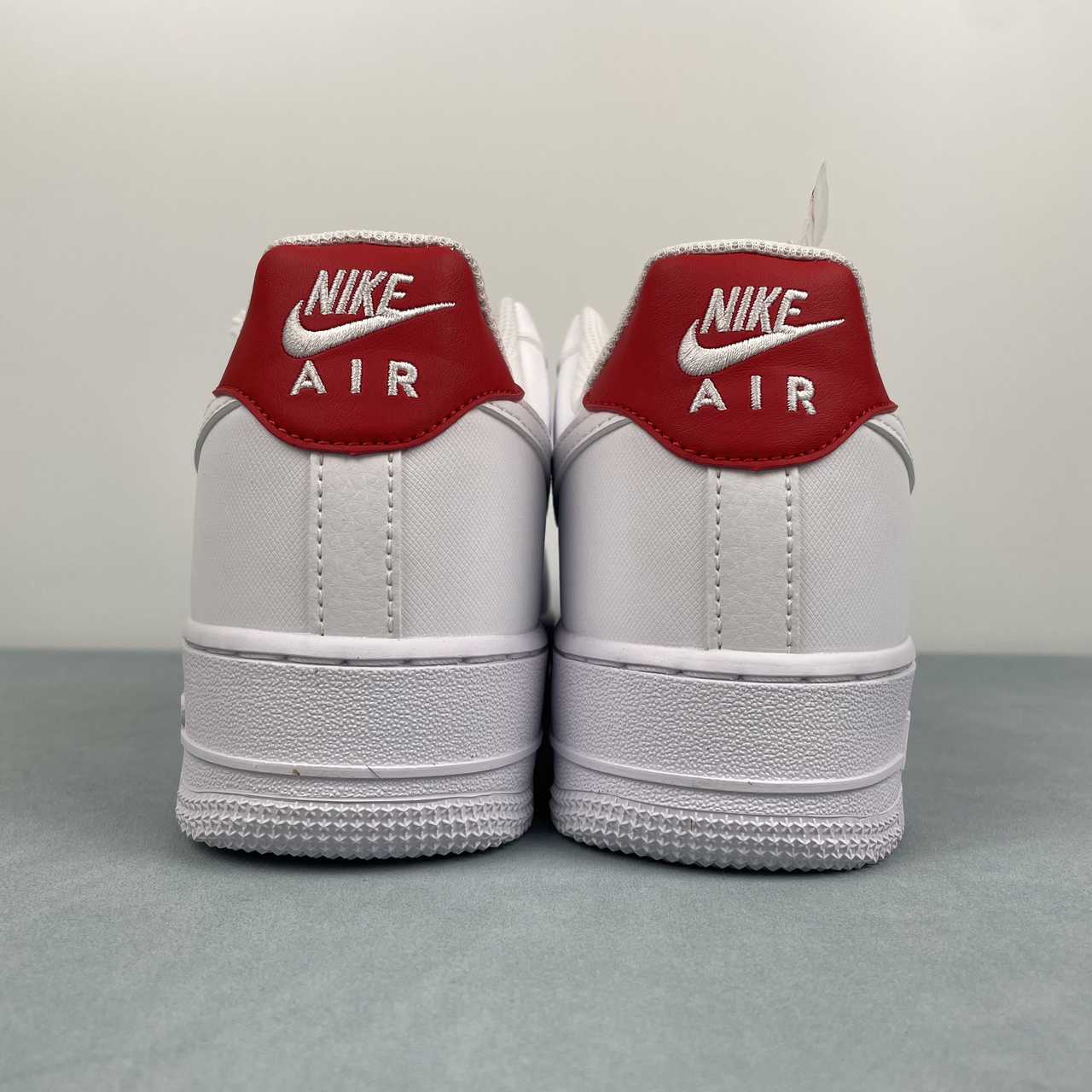 Nike Air Force 1 Low 07  White Pink Foam Metallic Silver Light Crimson