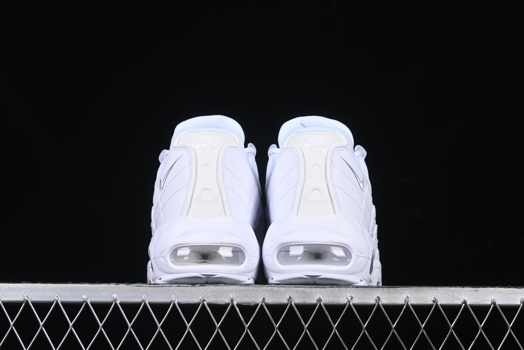 Nike Air Max 95 Essential triple white