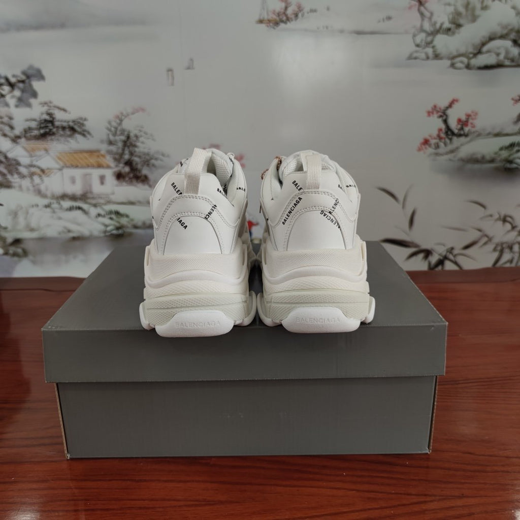Balenciaga Sneakers Triple S all over logo bianco - VIBES MILANO
