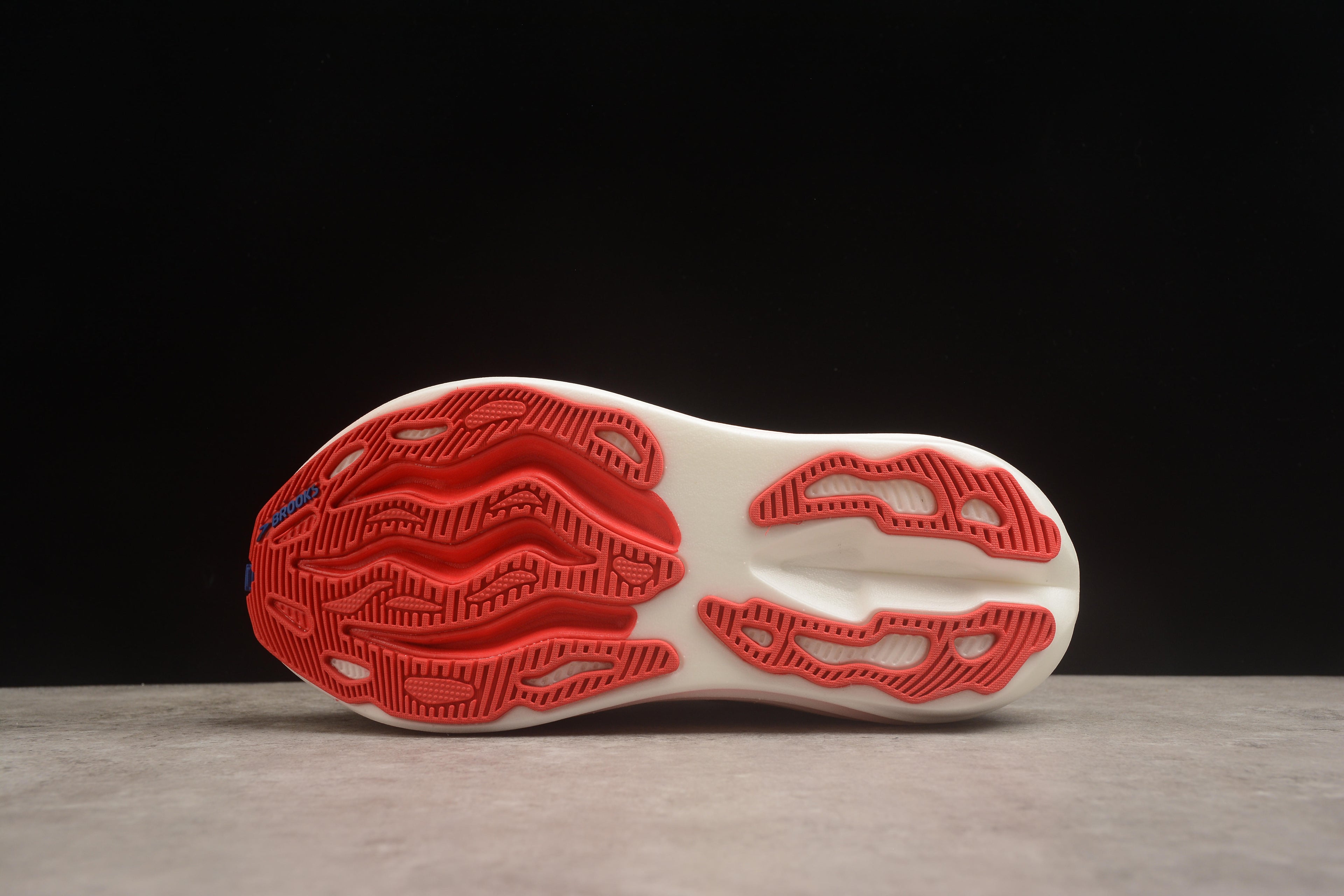 Brooks Glycerin Max ecrù rosso